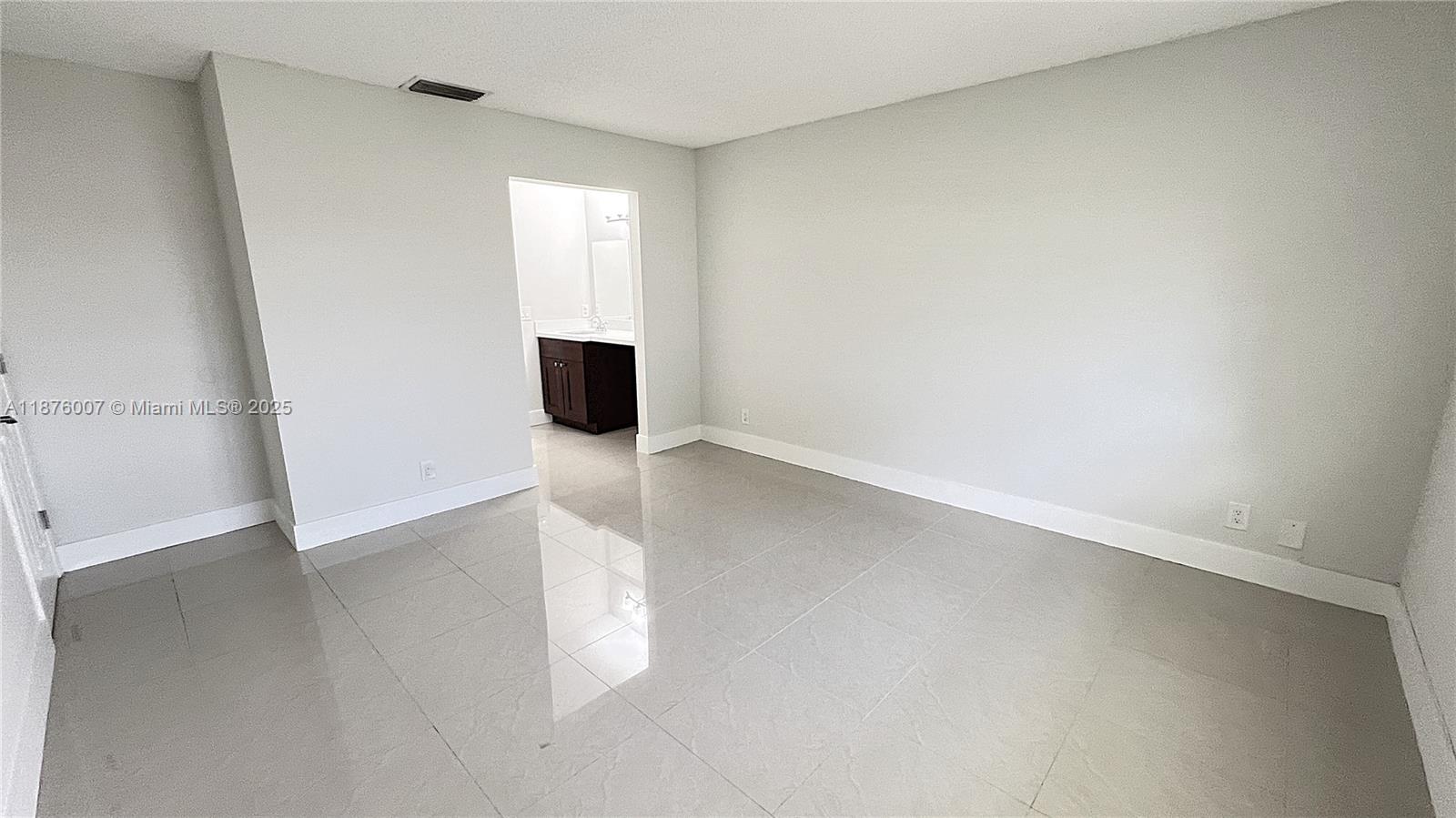 PINES OF OAKLAND FOREST - Residential