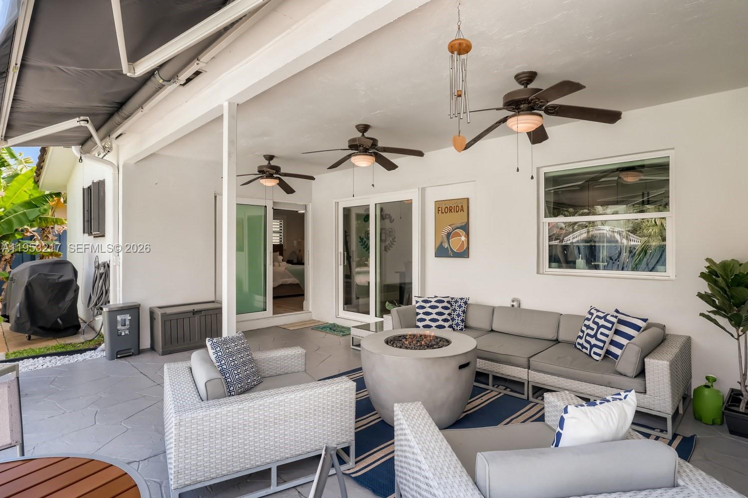 HOLLYWOOD HILLS AMEN PLAT - Residential