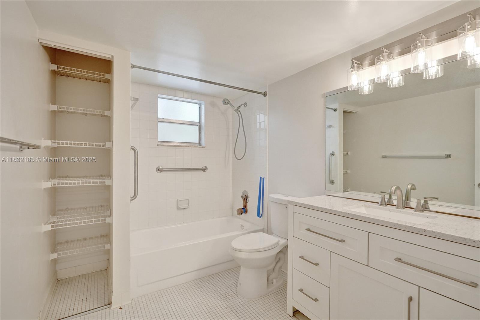 GARDENS NORTH SIX CONDO - Residential