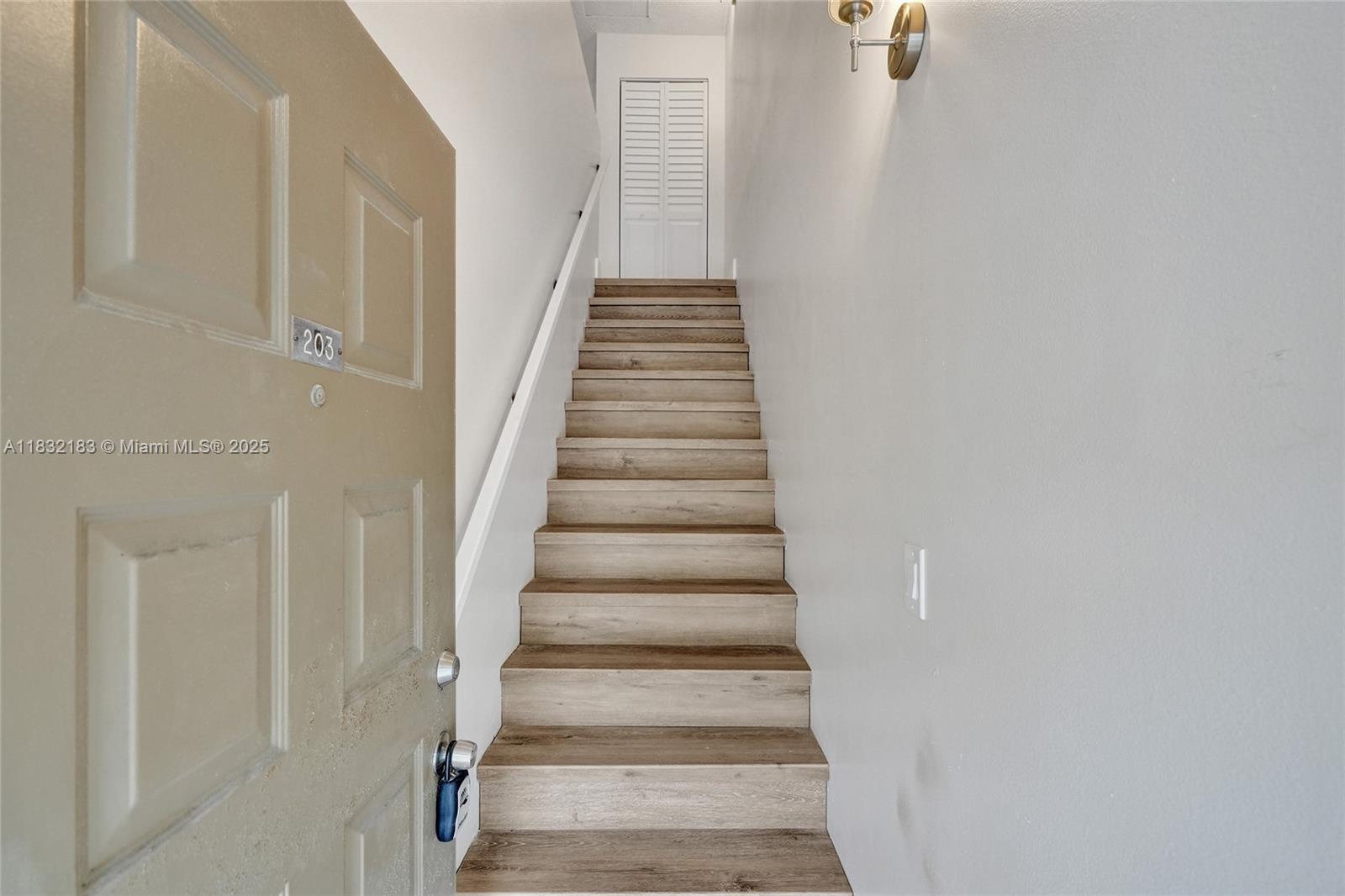 303 Gardens Dr 203