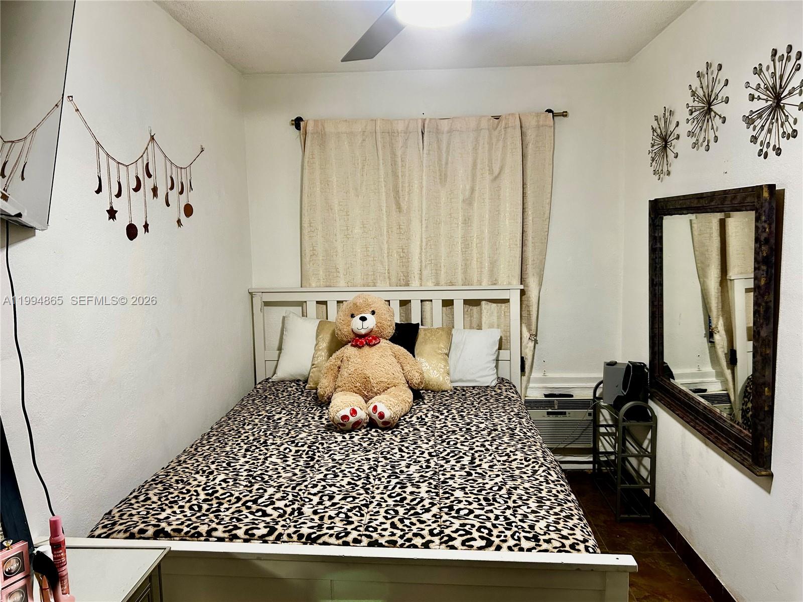 TOWN COLONY CONDO - Residential Lease