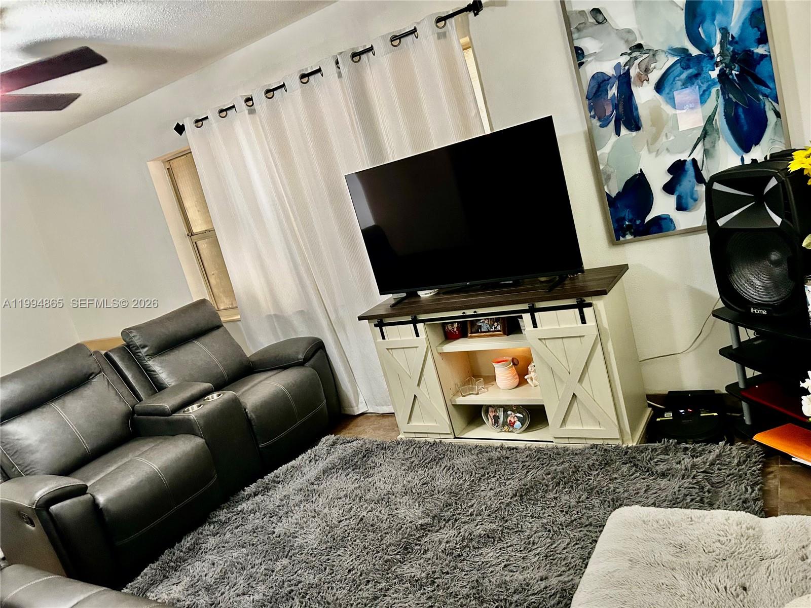 TOWN COLONY CONDO - Residential Lease