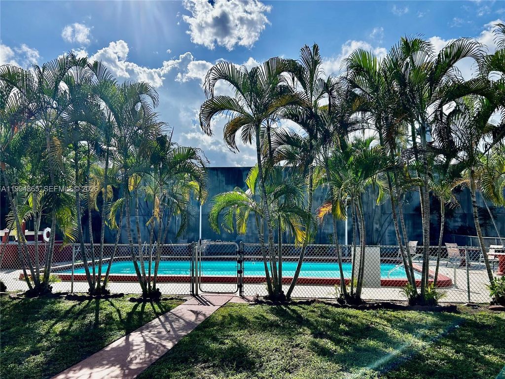 Photo of 2918 Funston St #29B, Hollywood, FL 33020 (MLS # A11994865)