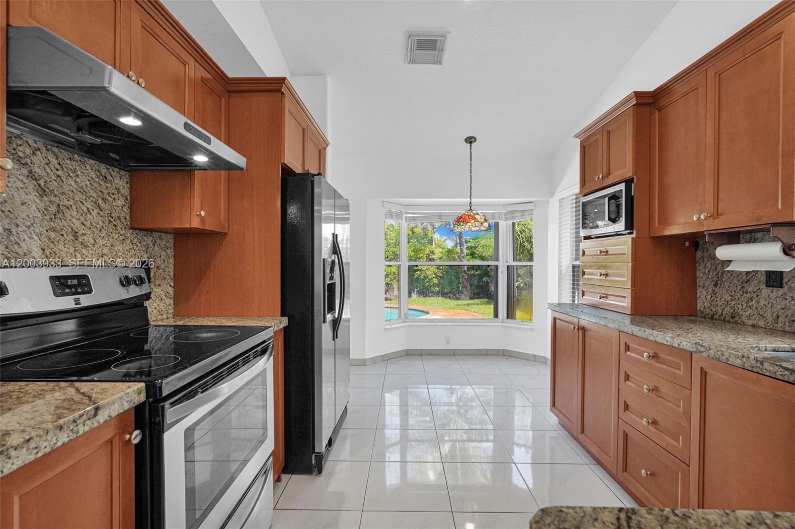 HEFTLER HOMES AT PEMBROKE - Residential Lease