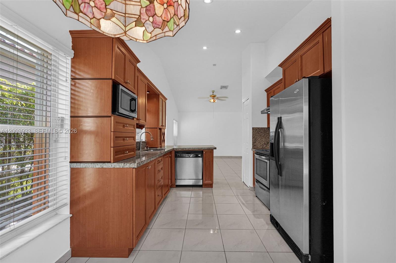 HEFTLER HOMES AT PEMBROKE - Residential Lease