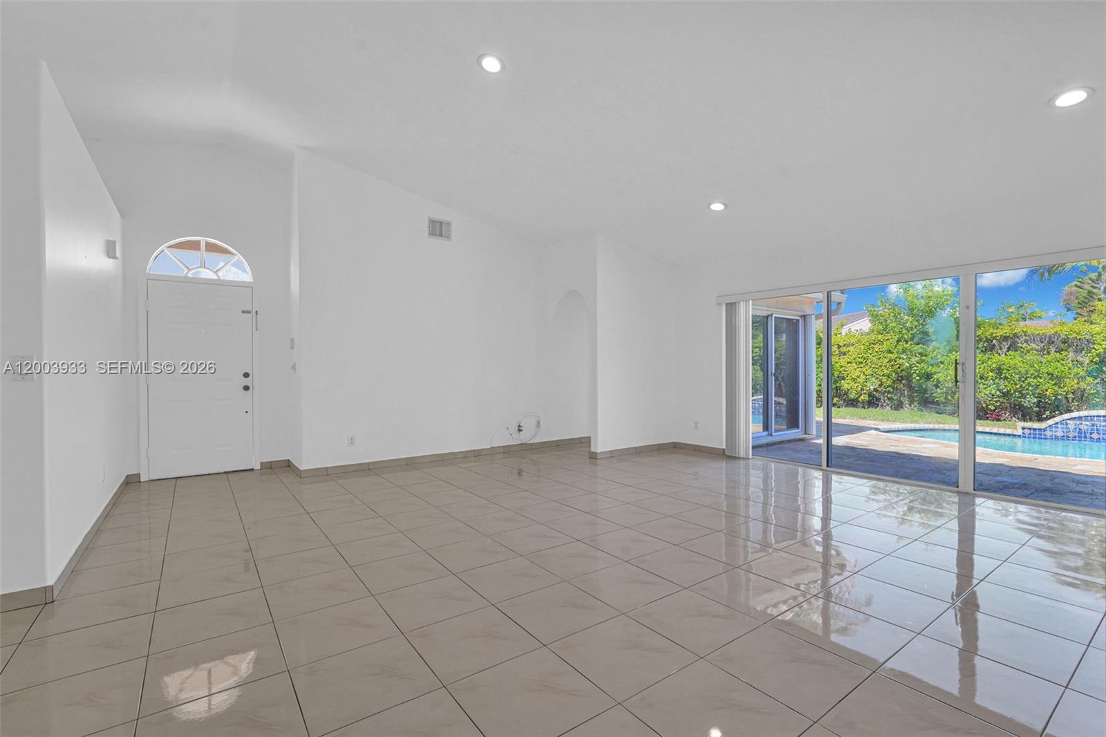 HEFTLER HOMES AT PEMBROKE - Residential Lease