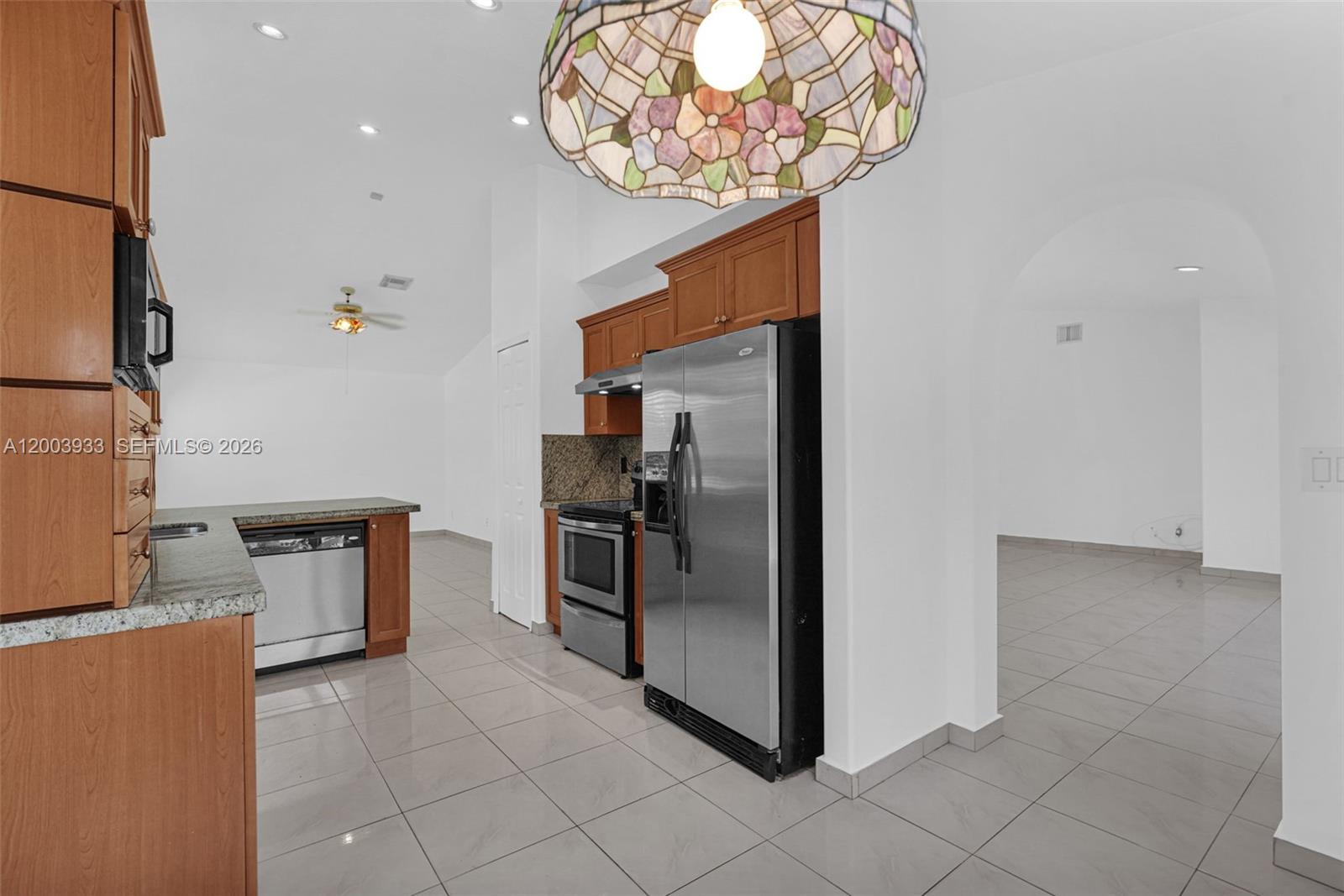 HEFTLER HOMES AT PEMBROKE - Residential Lease