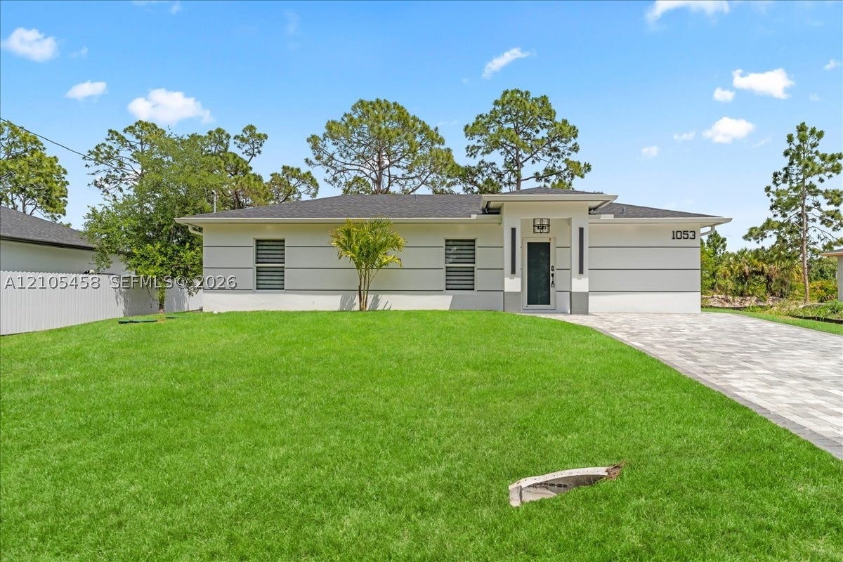 1053 S Joponica