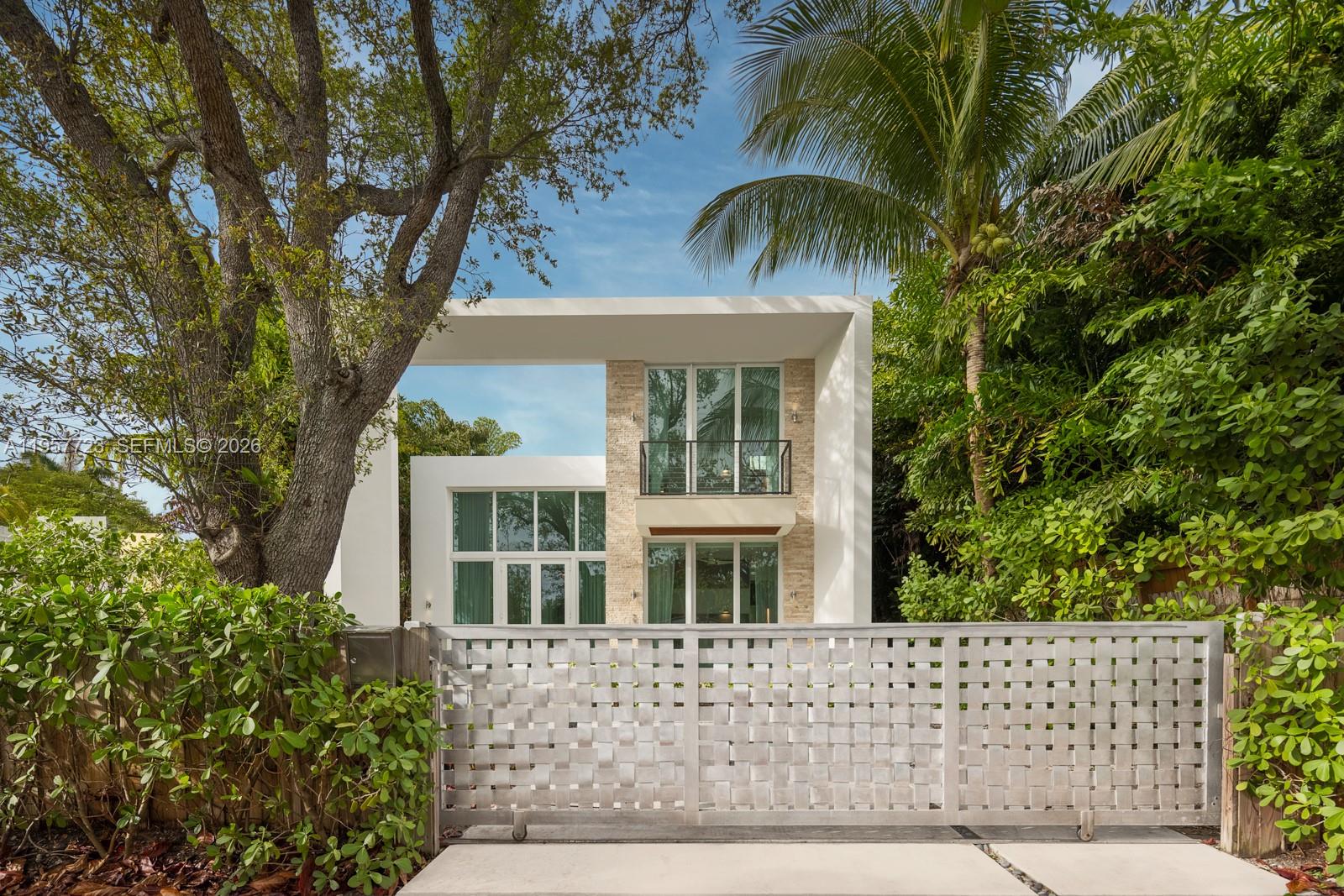 SURPRISE LAKE - Residential