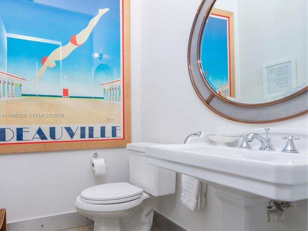 THE MERIDIAN CONDO - Residential Lease