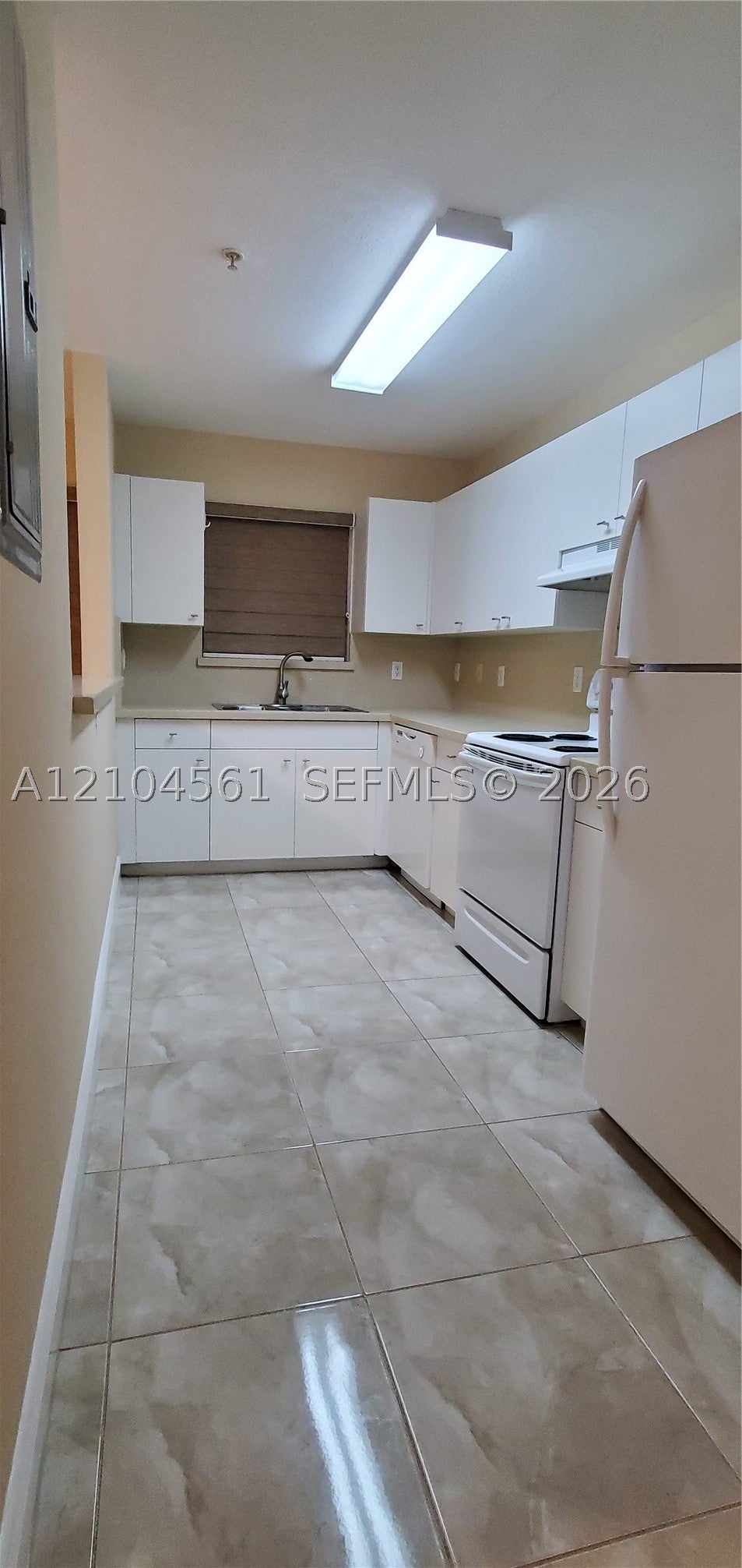 1627 NW 18th St 310