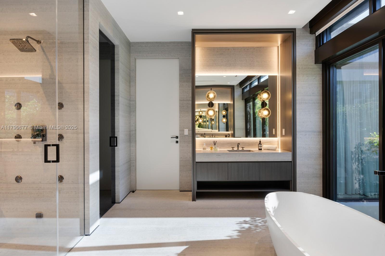 GOLDEN BEACH SEC D - Residential