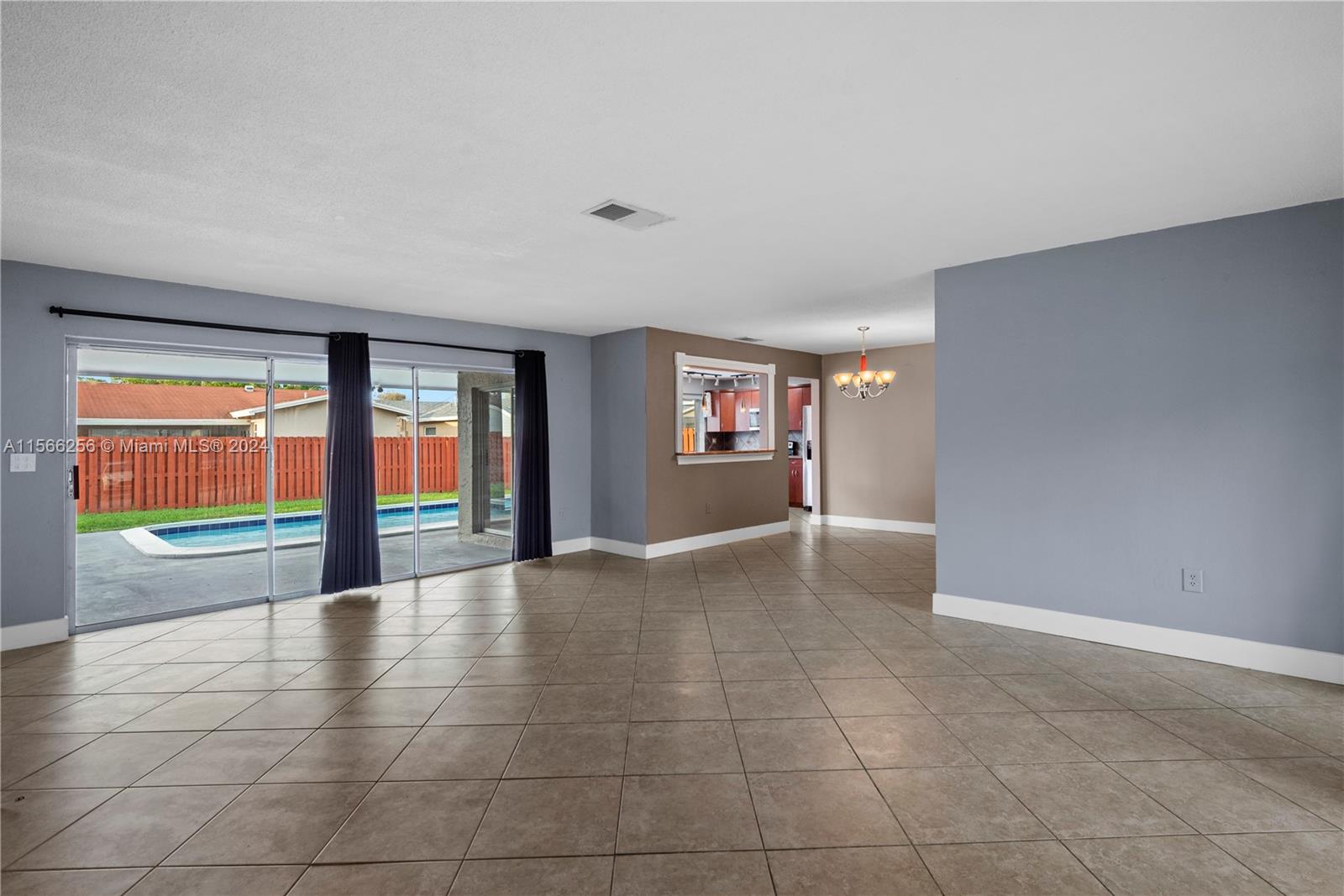 SUNRISE GOLF VILLAGE SEC - Residential