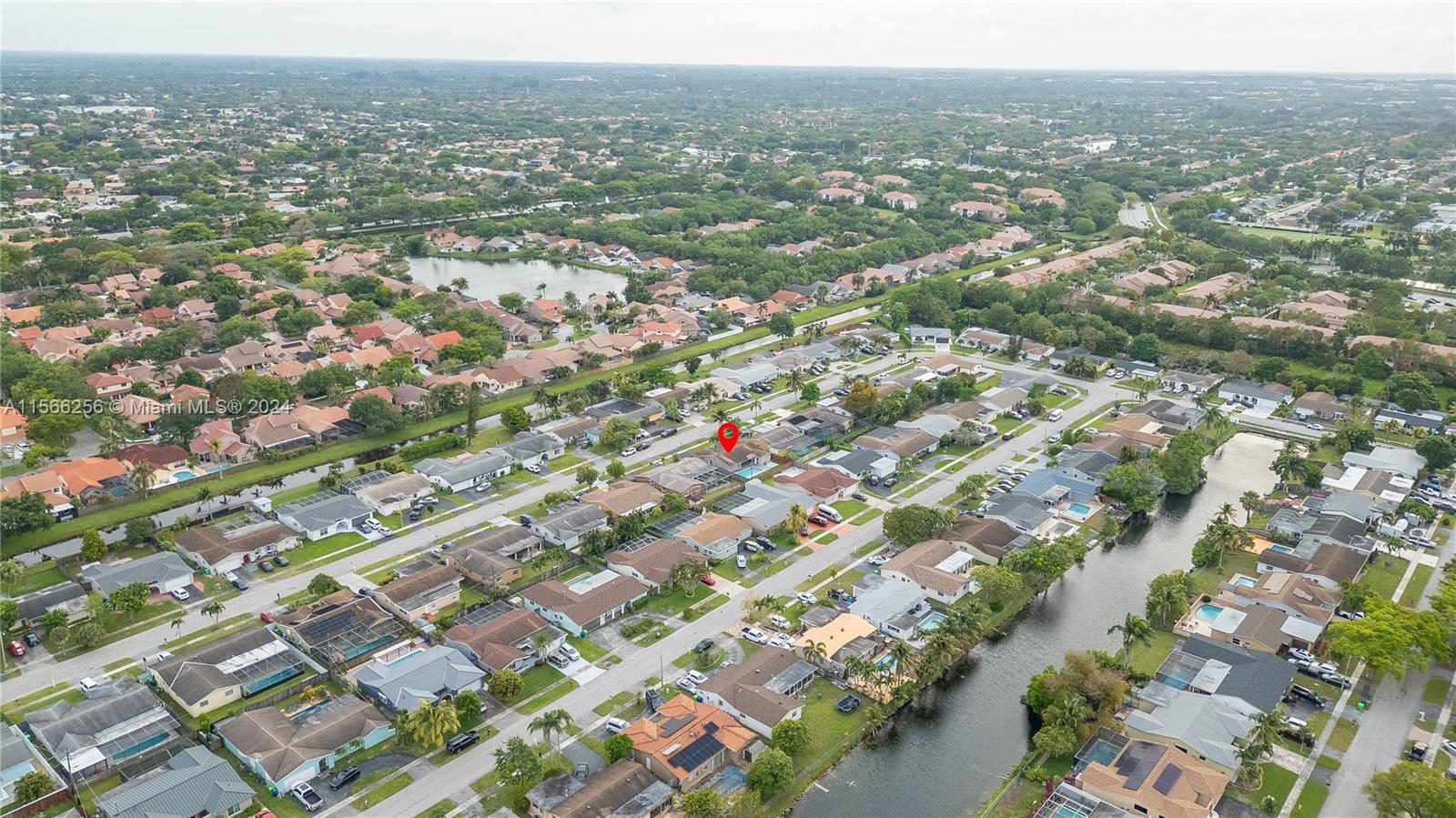 SUNRISE GOLF VILLAGE SEC - Residential