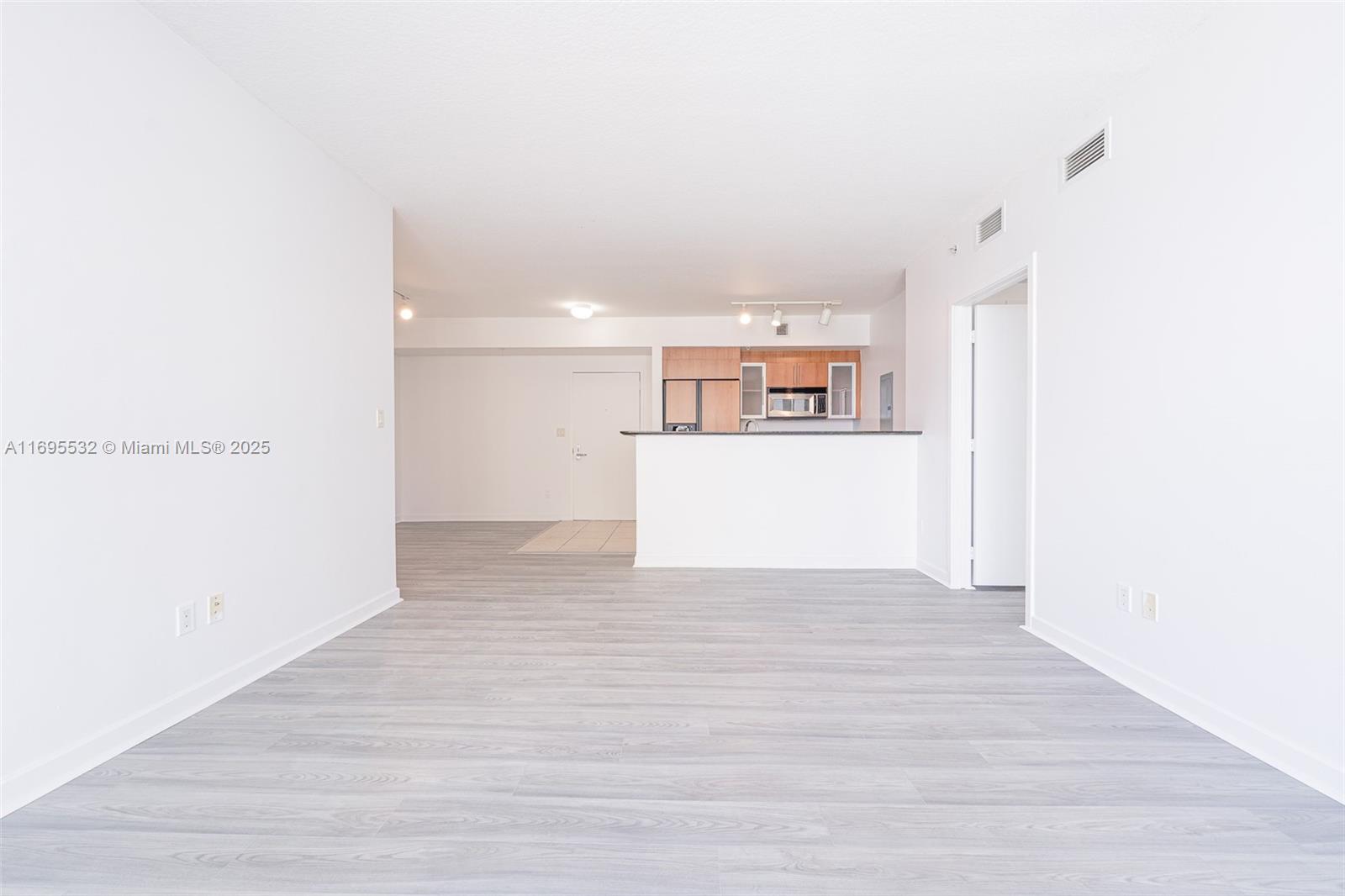 ONE MIAMI EAST - Residential