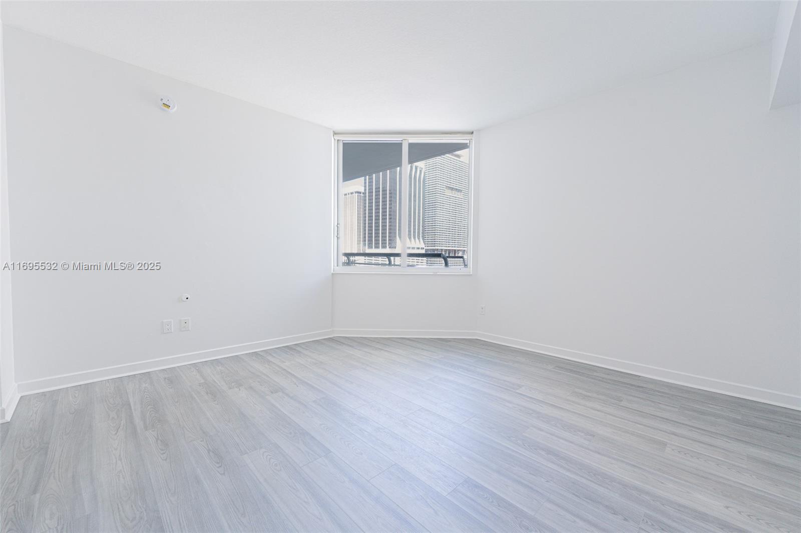 ONE MIAMI EAST - Residential