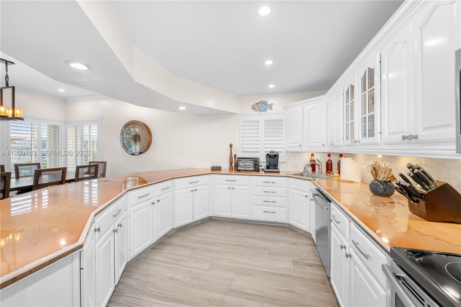 SUNSHINE ESTATES SEC #1 - Residential