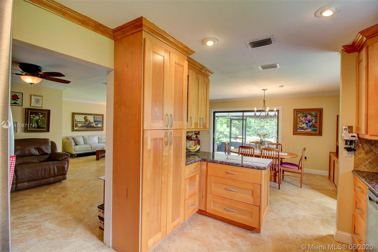 KENDALE LAKES NORTH SEC 4 - Residential