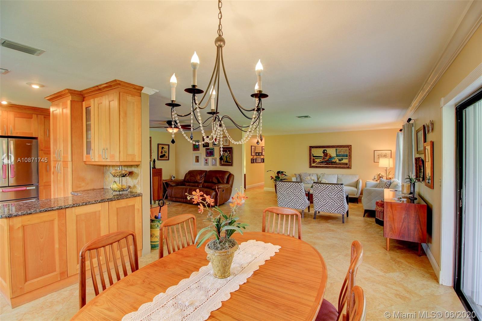 KENDALE LAKES NORTH SEC 4 - Residential