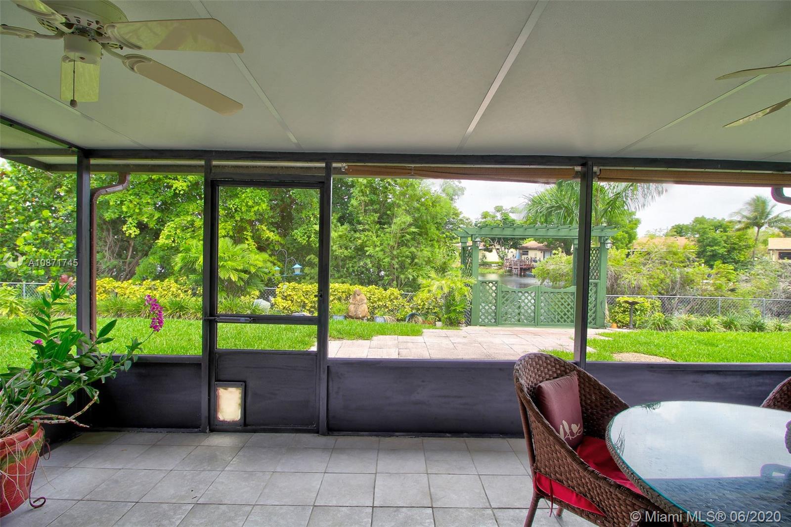 KENDALE LAKES NORTH SEC 4 - Residential