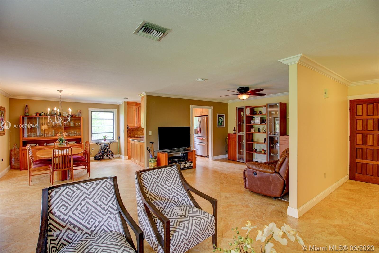 KENDALE LAKES NORTH SEC 4 - Residential