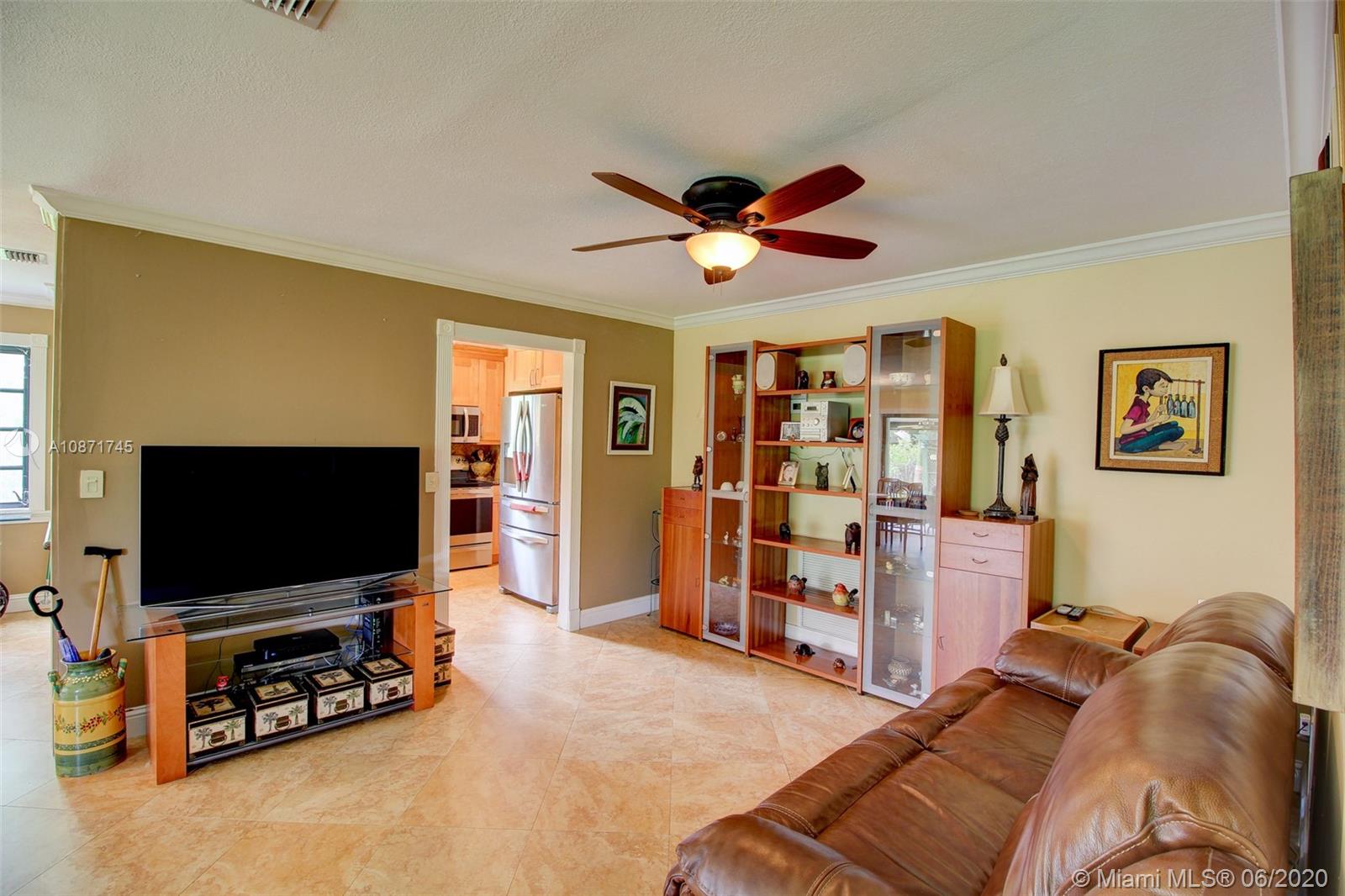 KENDALE LAKES NORTH SEC 4 - Residential