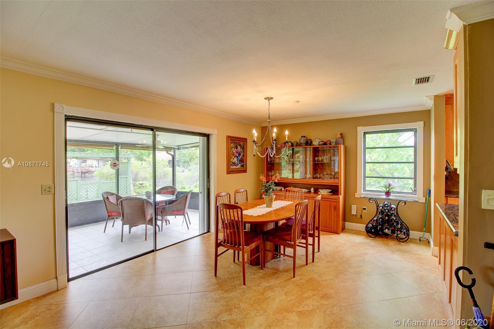 KENDALE LAKES NORTH SEC 4 - Residential