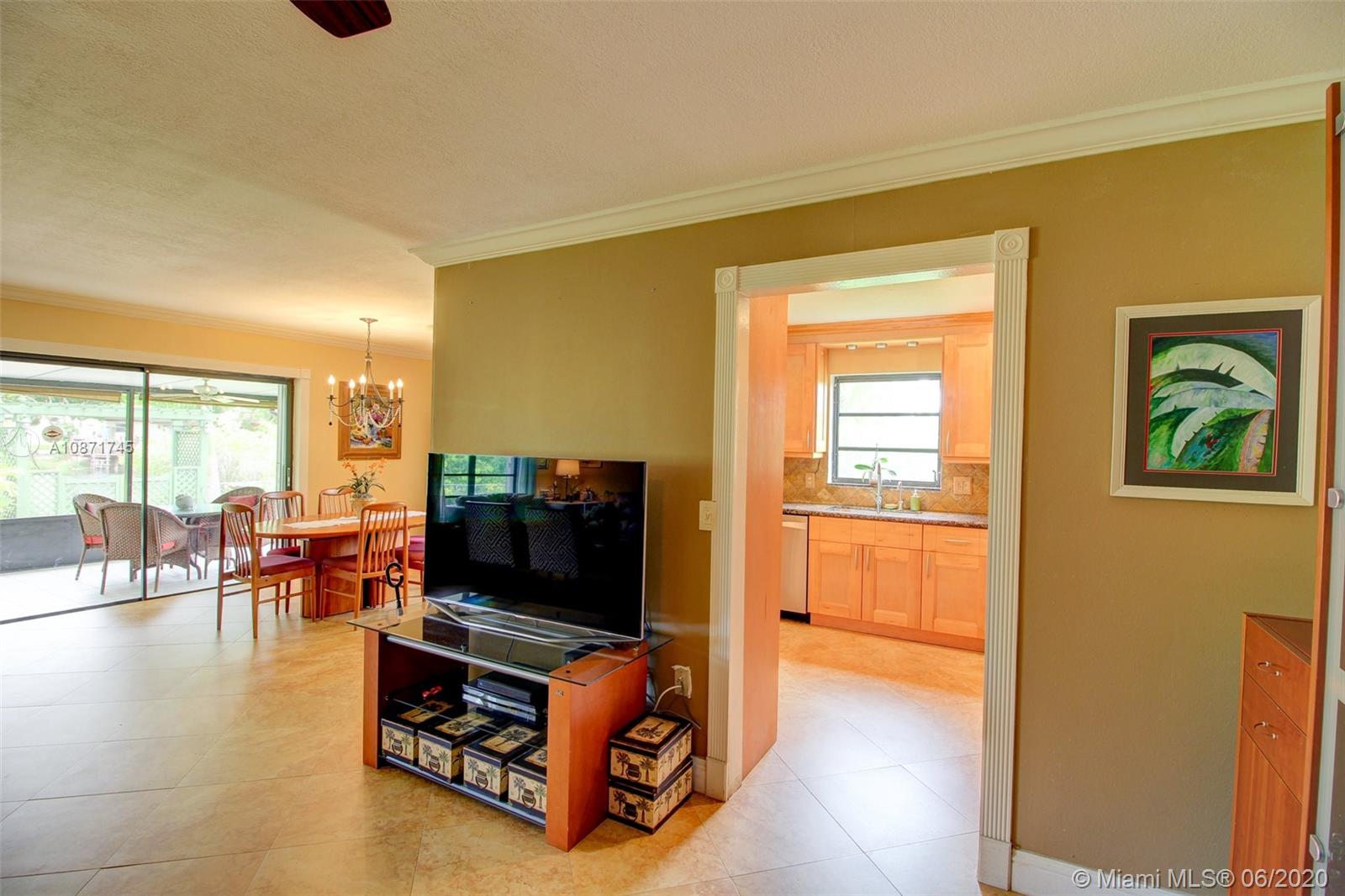 KENDALE LAKES NORTH SEC 4 - Residential