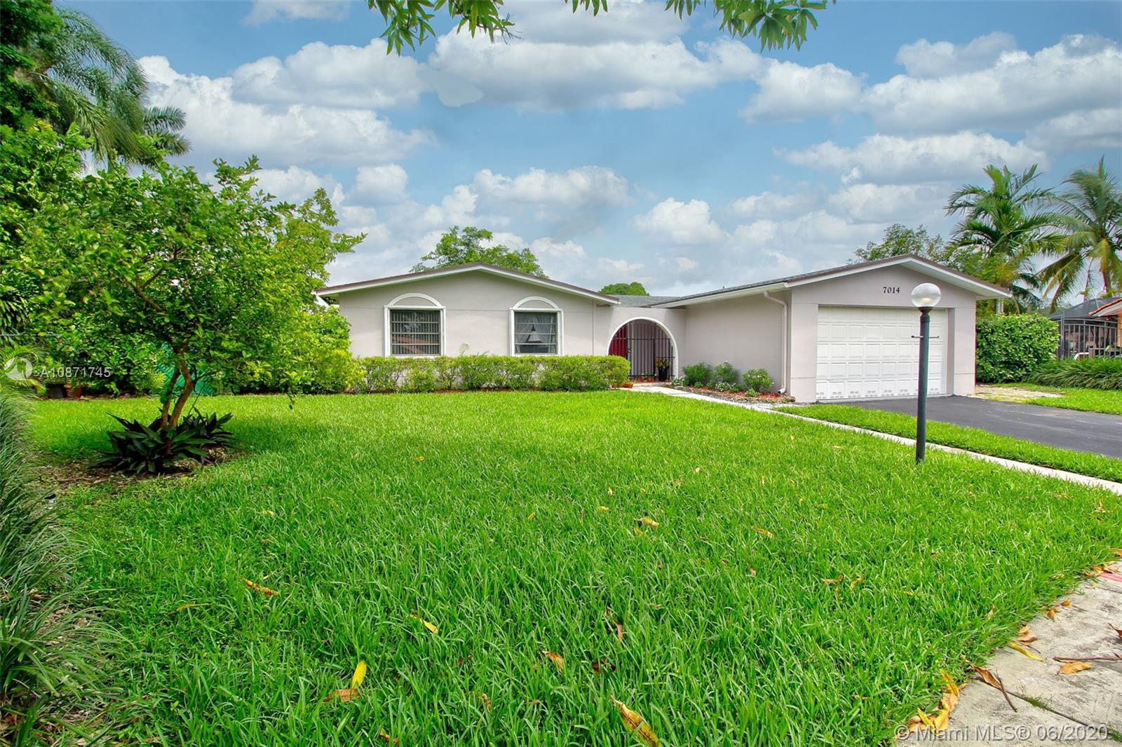 KENDALE LAKES NORTH SEC 4 - Residential