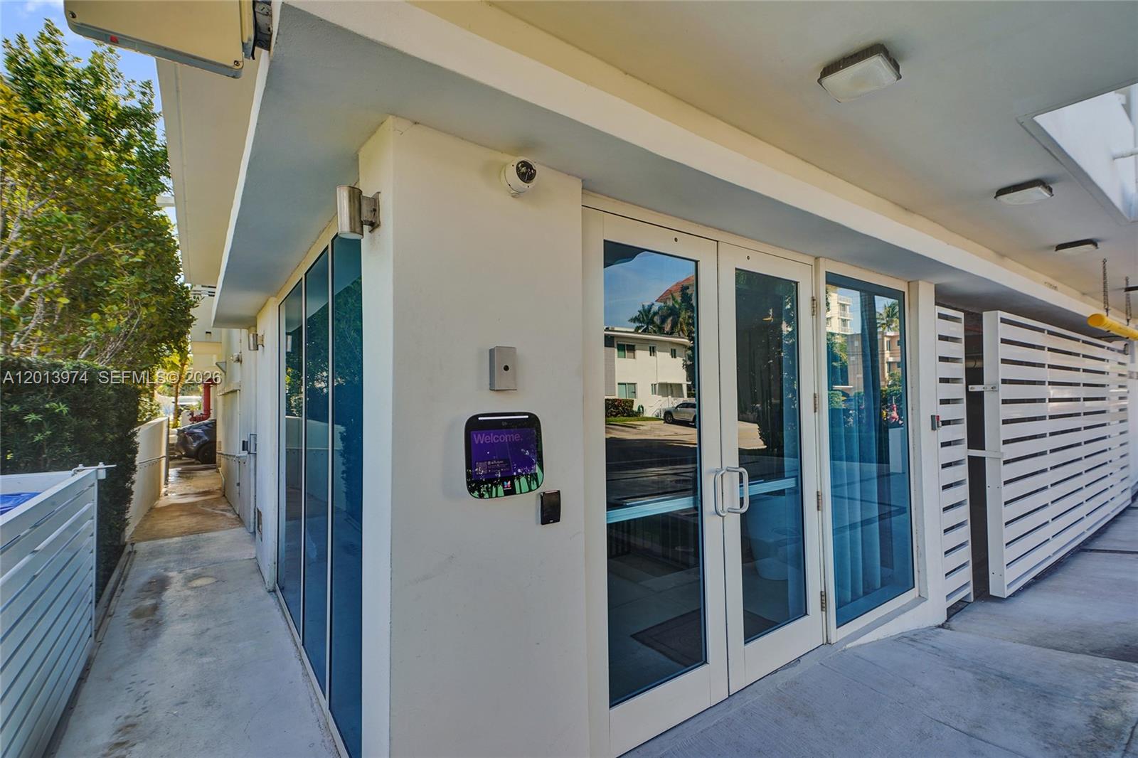 BAY HARBOUR ISLAND - Residential