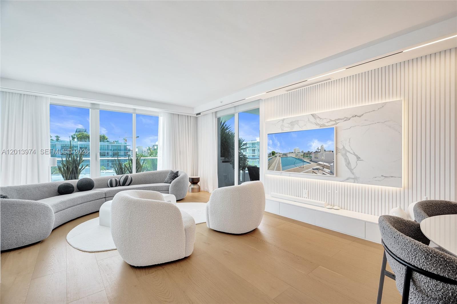 BAY HARBOUR ISLAND - Residential