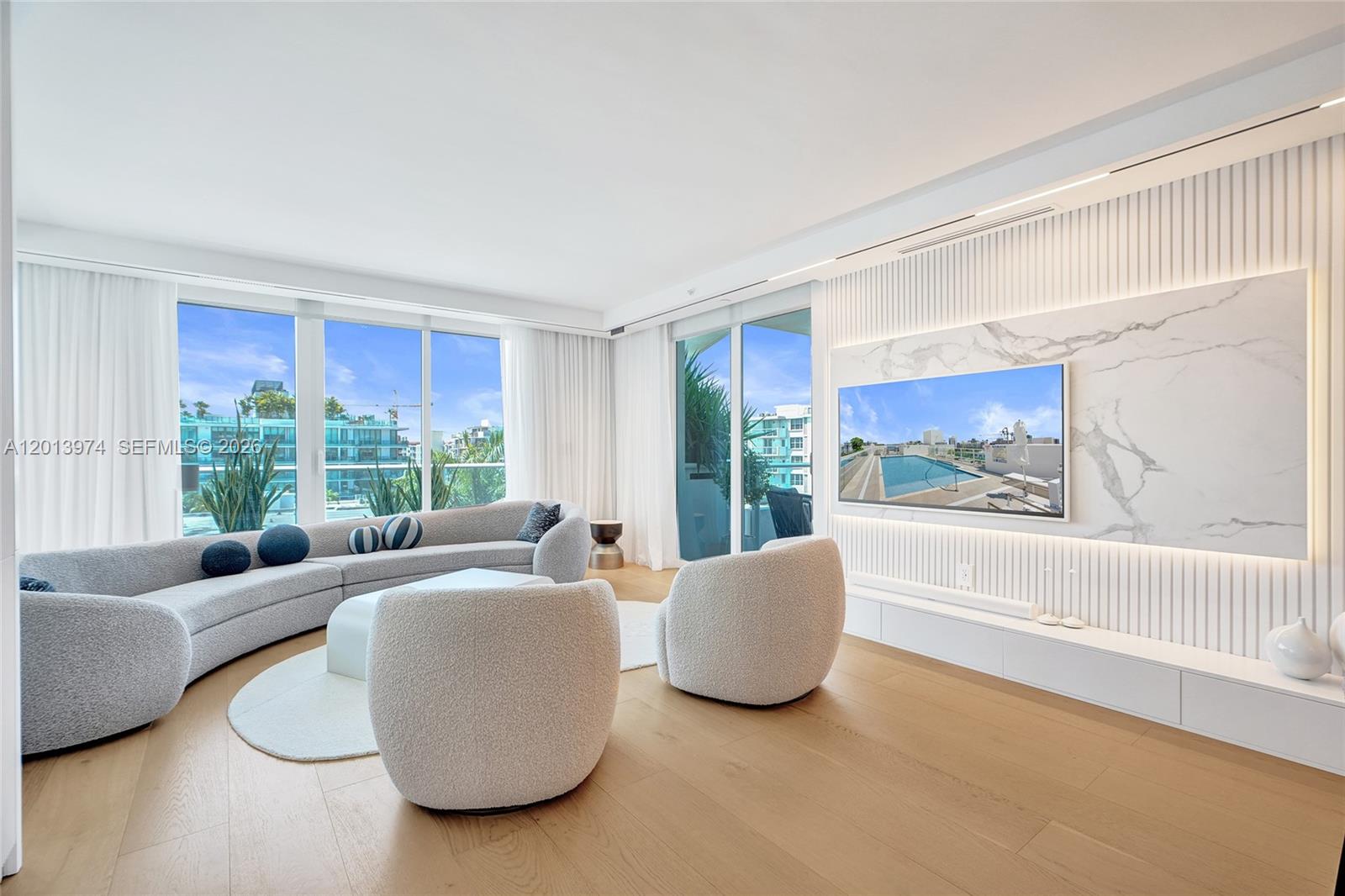 BAY HARBOUR ISLAND - Residential