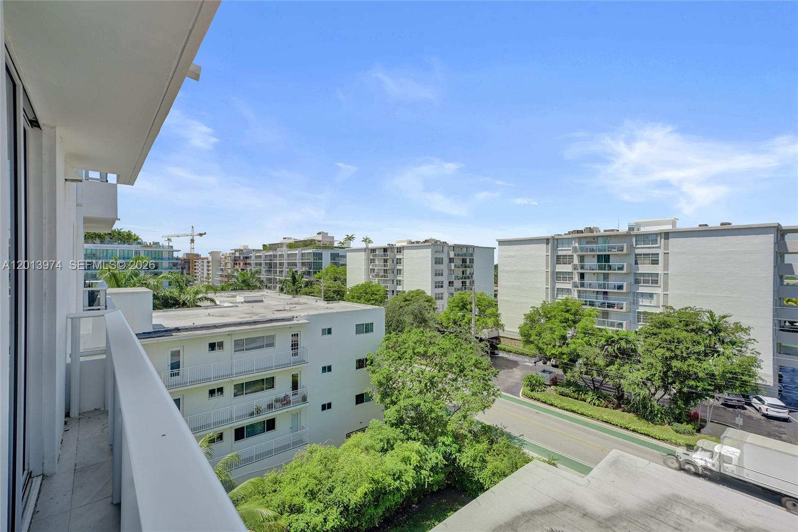 BAY HARBOUR ISLAND - Residential