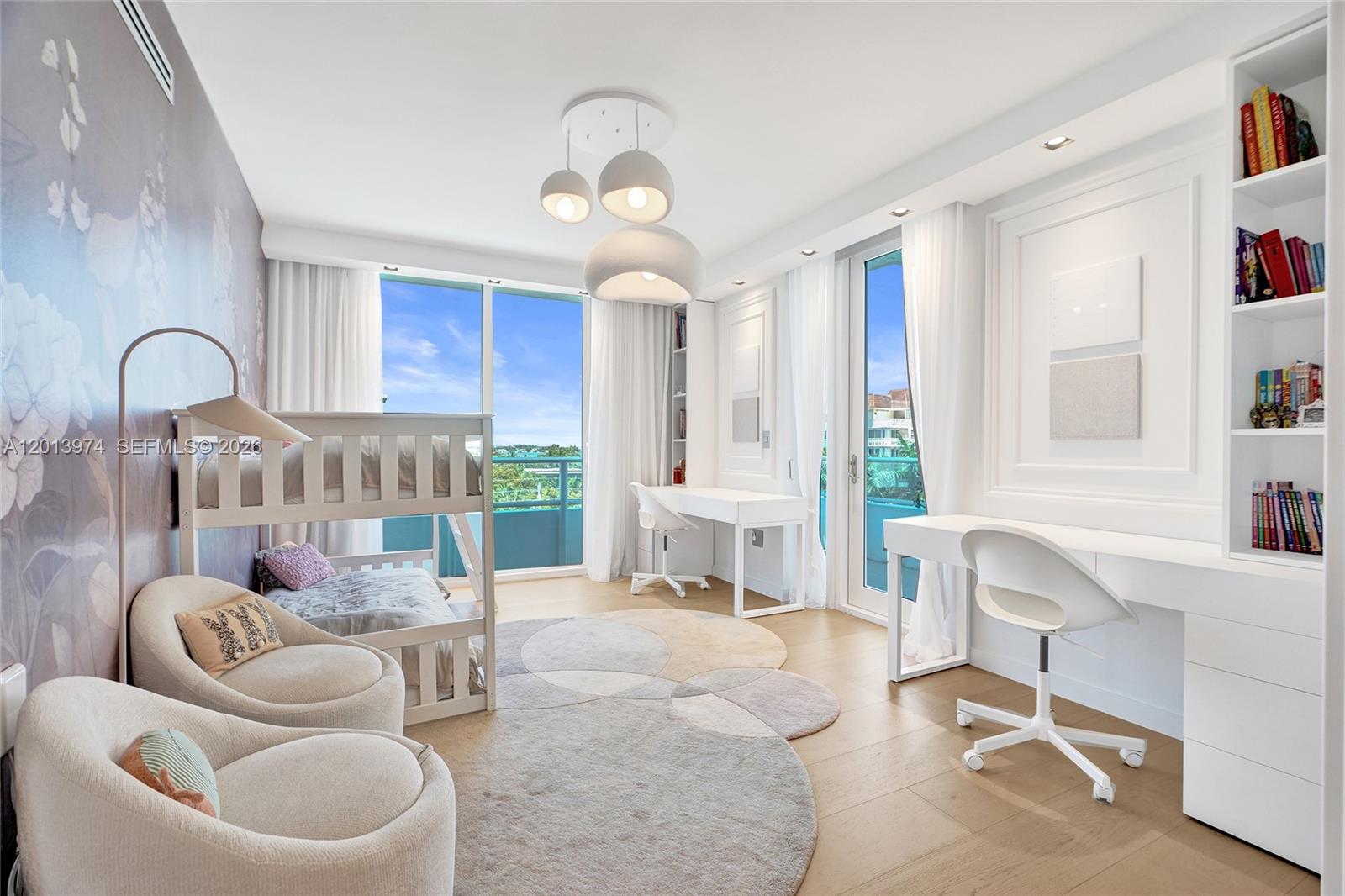 BAY HARBOUR ISLAND - Residential