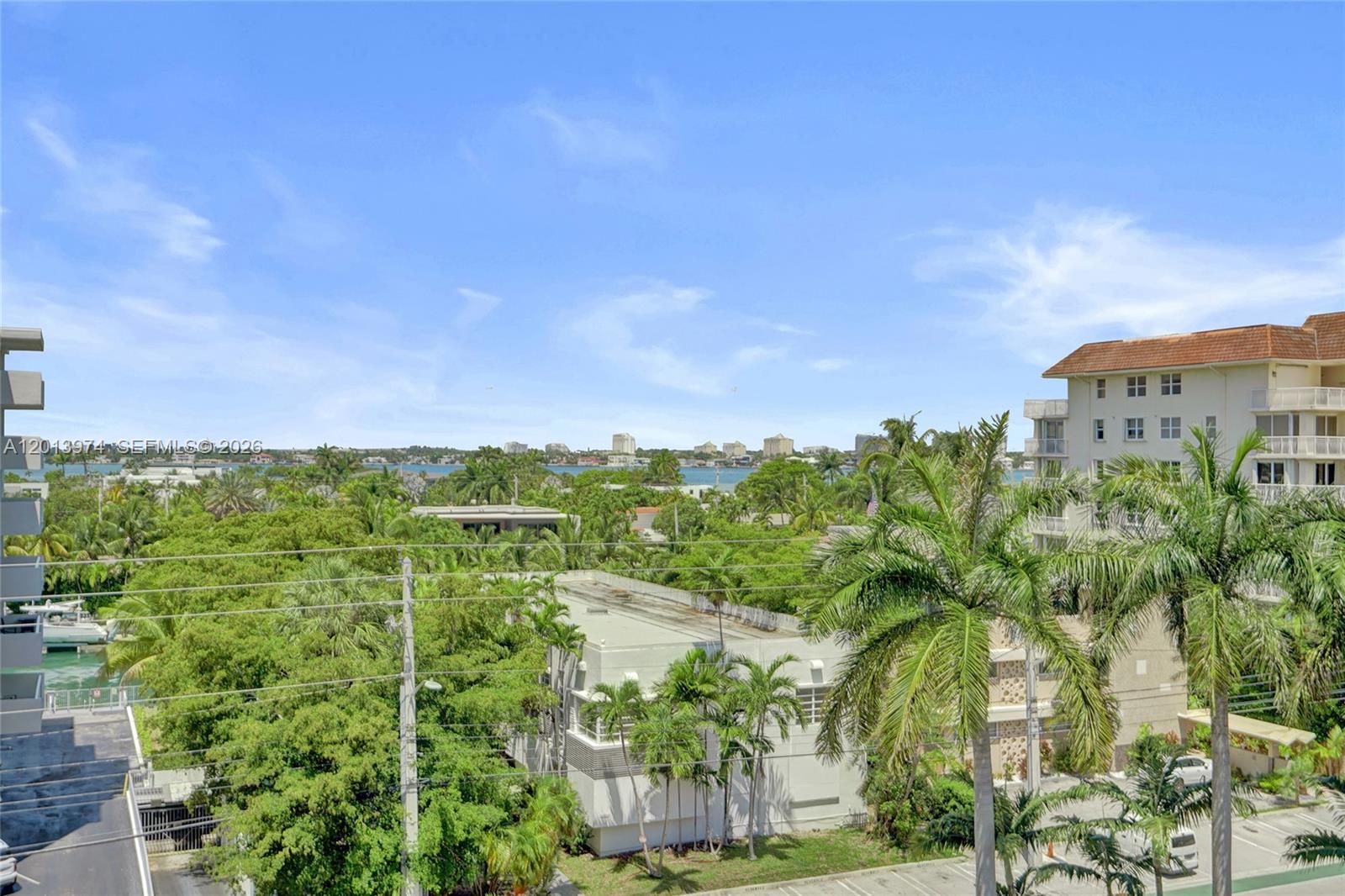 BAY HARBOUR ISLAND - Residential
