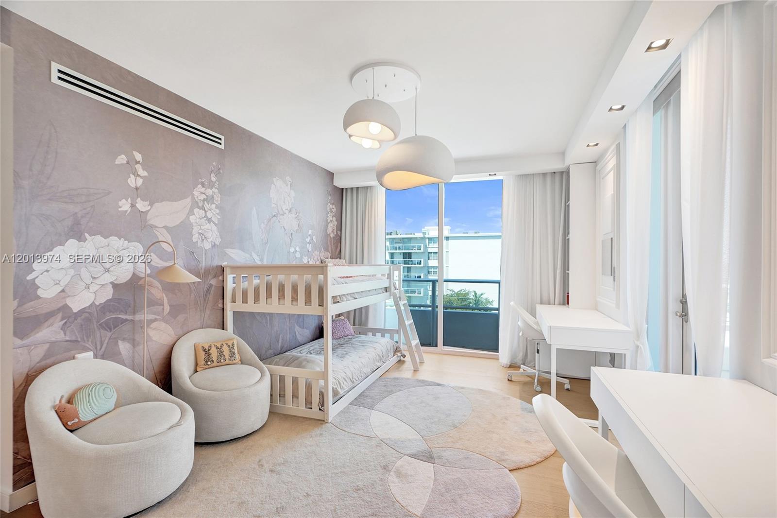 BAY HARBOUR ISLAND - Residential