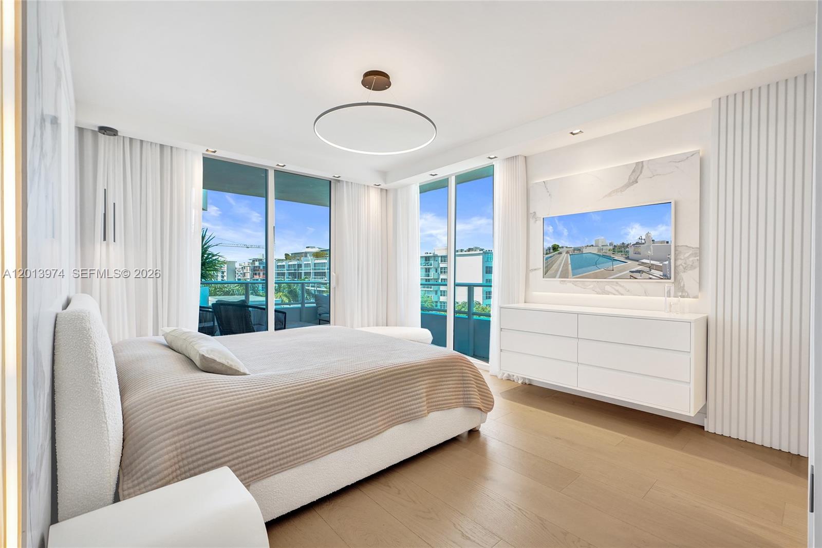 BAY HARBOUR ISLAND - Residential