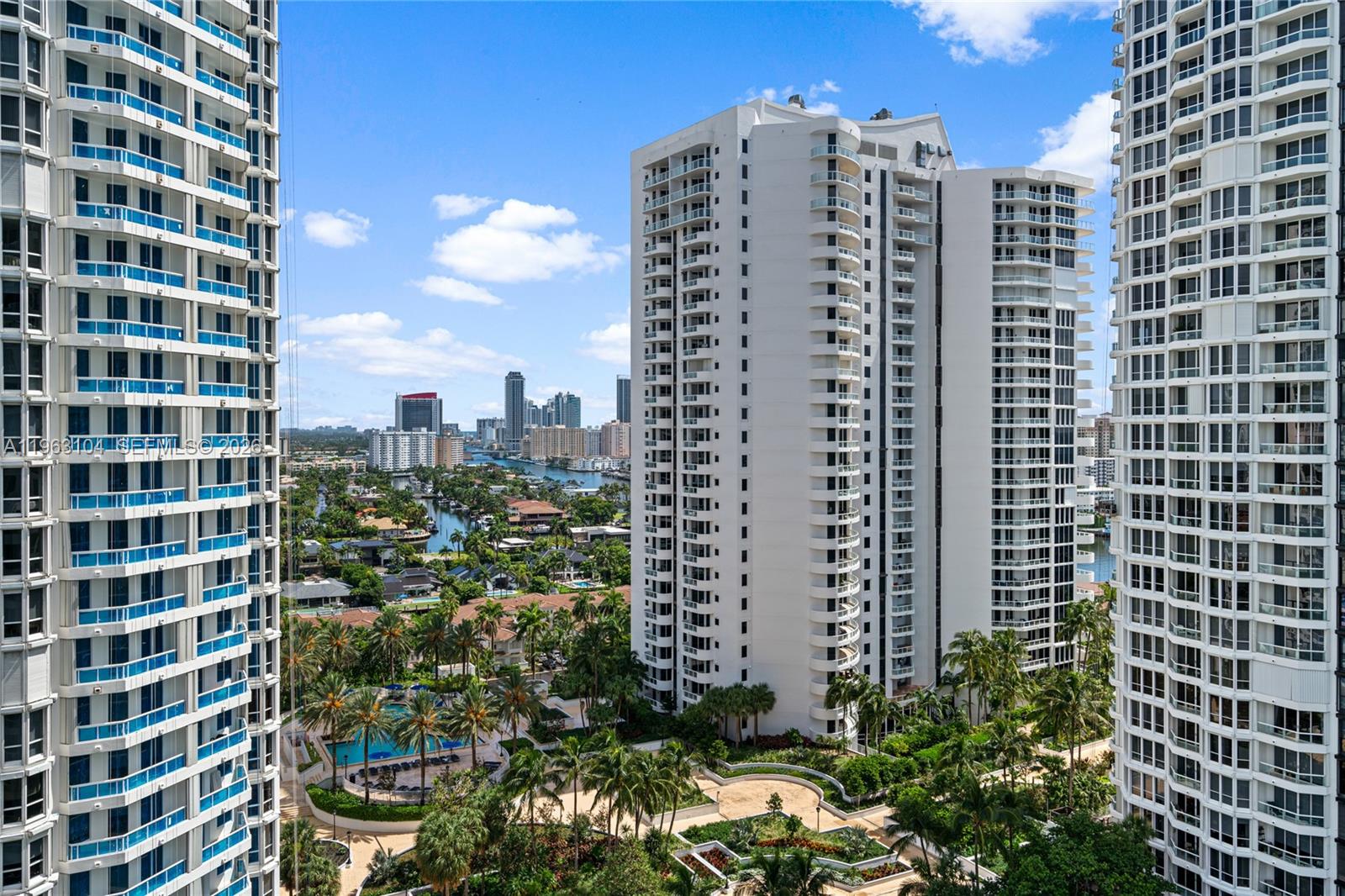 SOUTH TOWER AT THE POINT - Residential