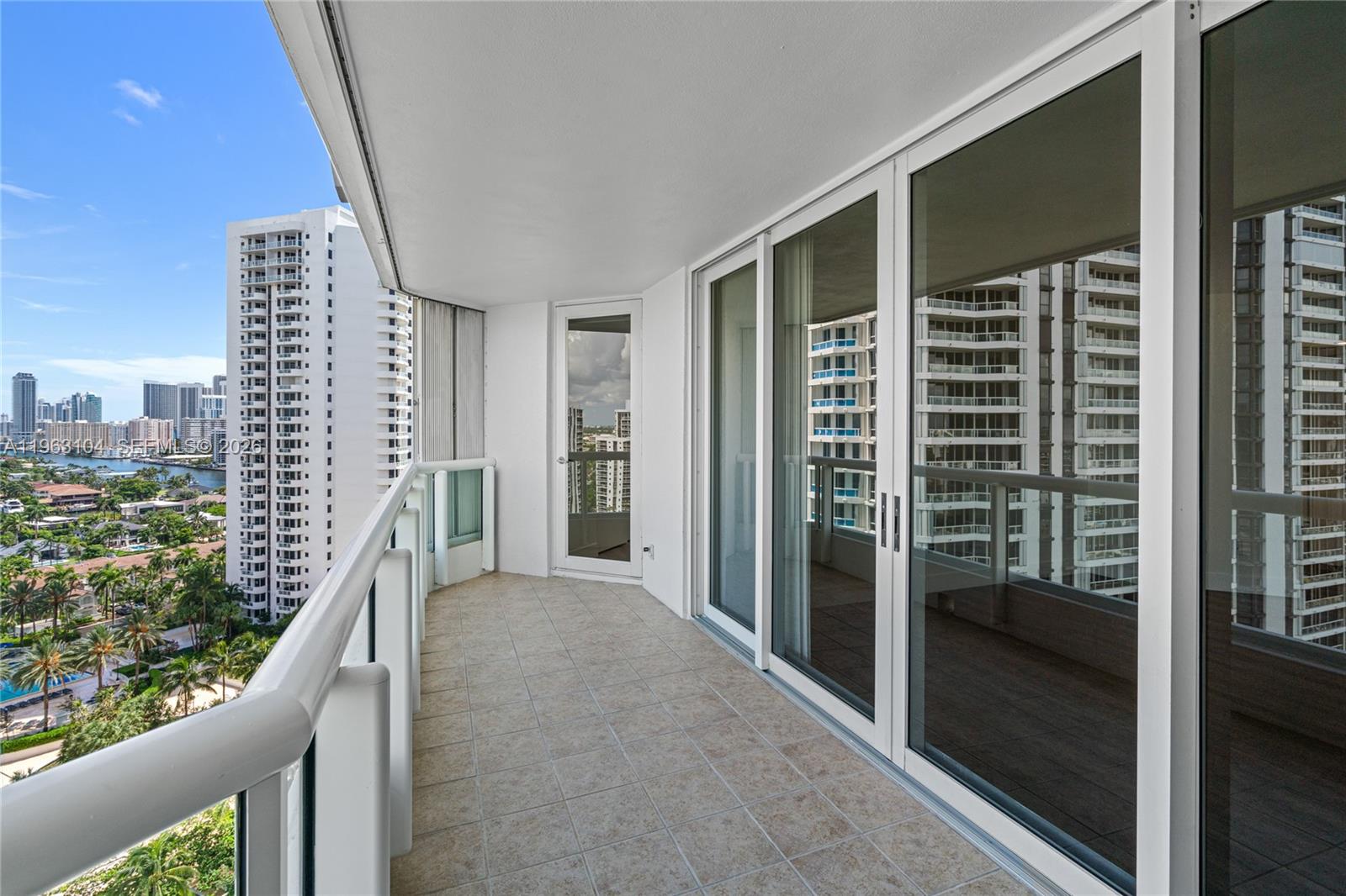 SOUTH TOWER AT THE POINT - Residential