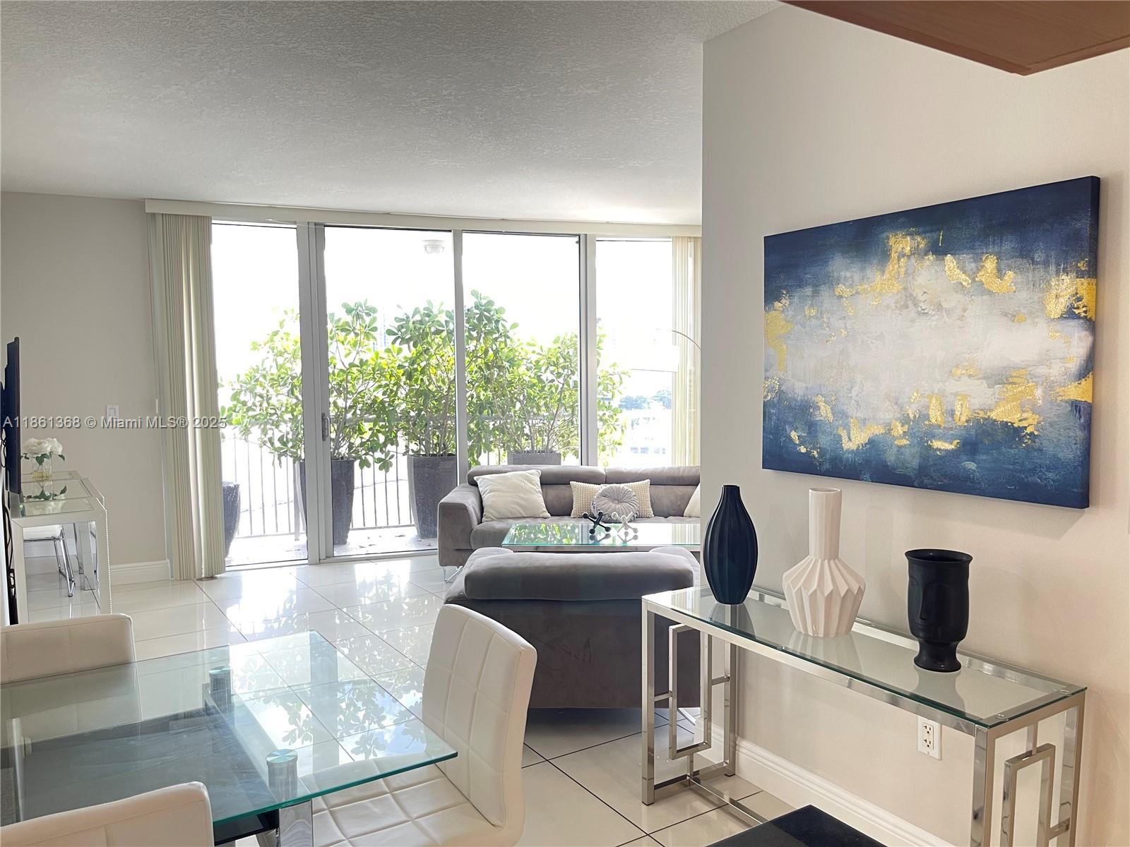 Beautiful, Fully Furnished 2-Bedroom, 2-Bathroom Unit at the Iconic Opera Tower. This stunning split-plan unit features floor-to-ceiling high-impact windows, a modern kitchen with stainless steel appliances and granite countertops, and an in-unit washer and dryer. Enjoy a spacious balcony with partial water views and breathtaking vistas of Downtown Miami’s majestic skyline. Conveniently located in Edgewater—just 2 minutes to Downtown, 5 minutes to Brickell, 4 minutes to Wynwood, and 10 minutes to South Beach.Minimum rental period: 4 months.
Please note: The pool is temporarily closed.