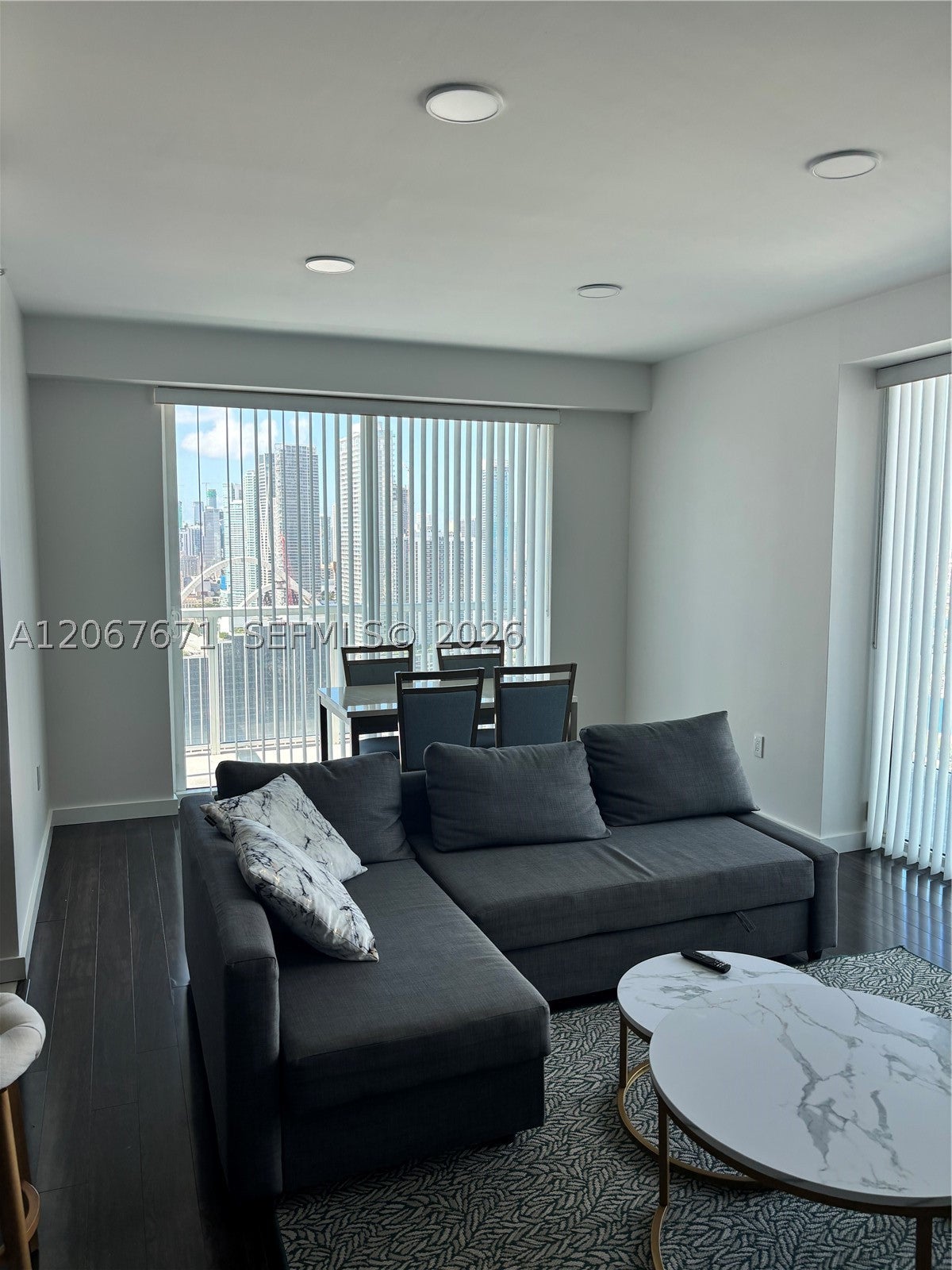 1900 N Bayshore Dr 4011