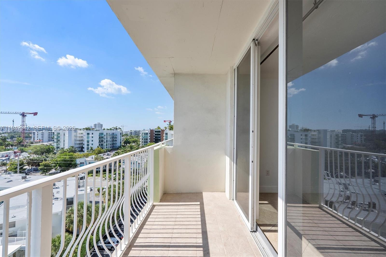 10350 W Bay Harbor Dr 8E