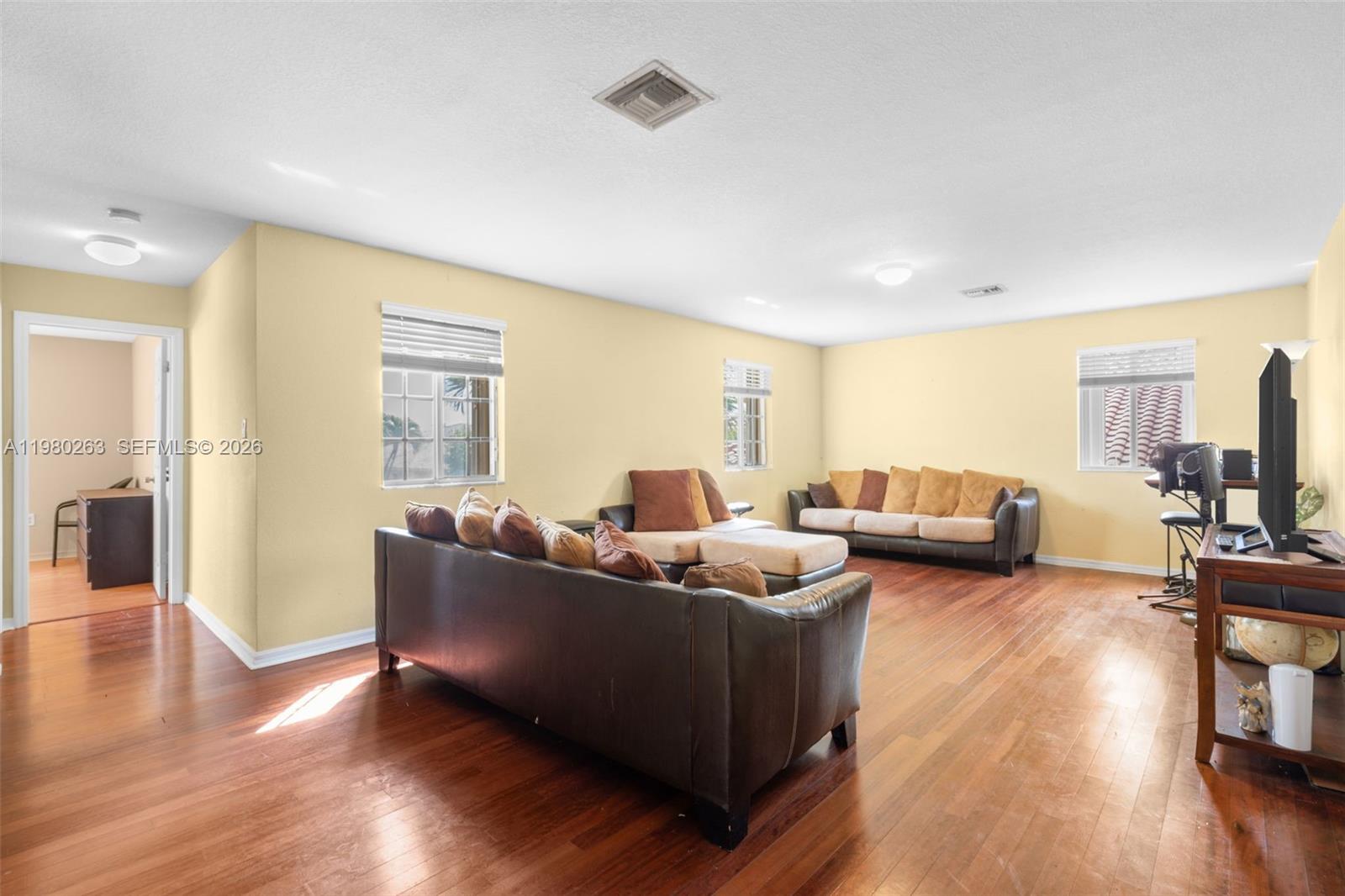 SILVER FALLS - Residential