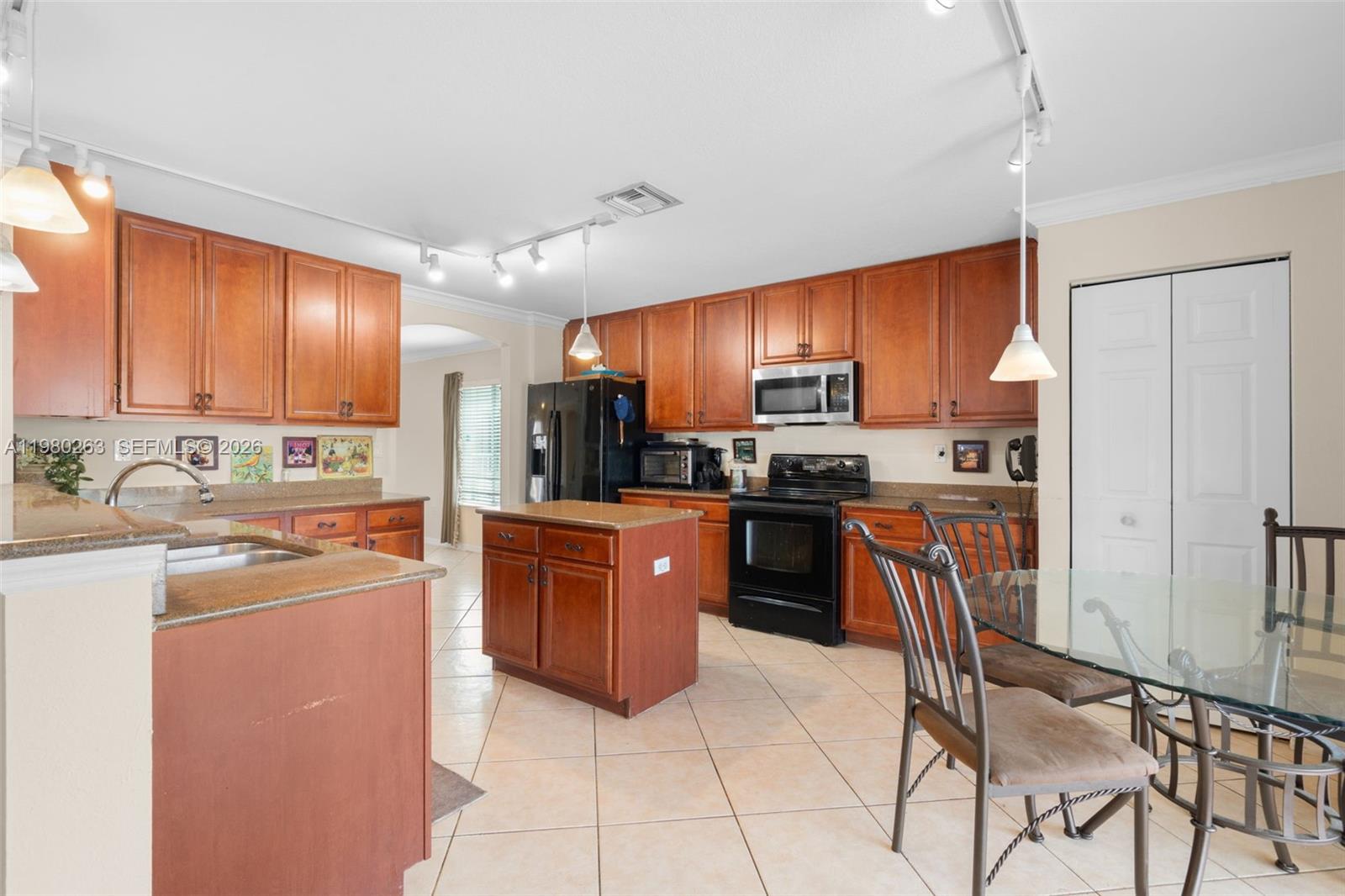 SILVER FALLS - Residential