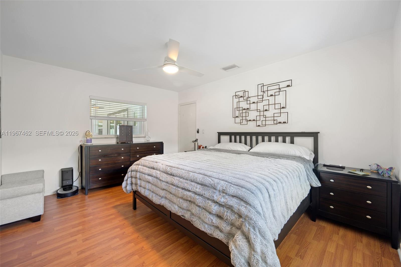 MIRROR LAKE ESTATES SEC T - Residential