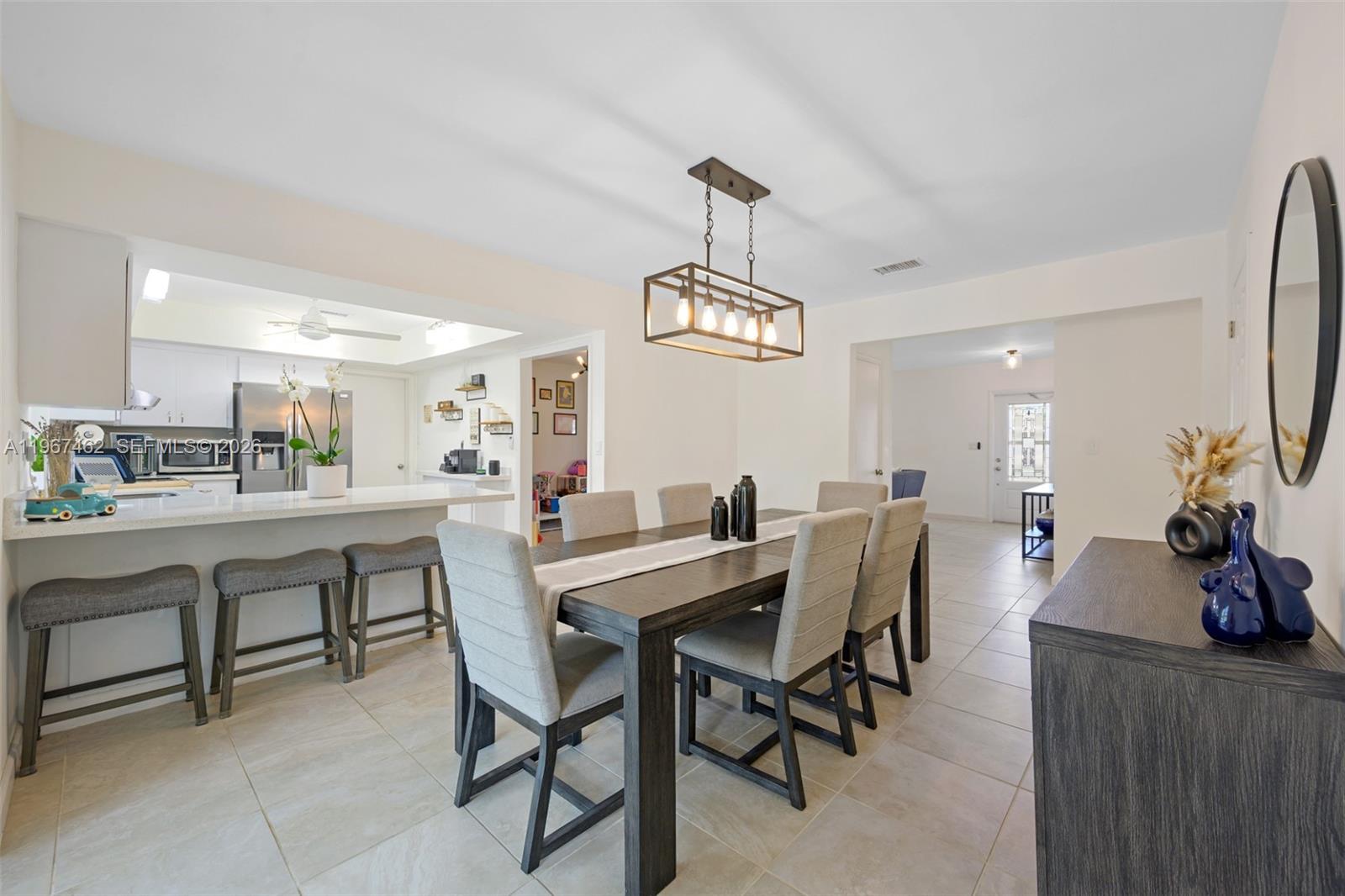 MIRROR LAKE ESTATES SEC T - Residential