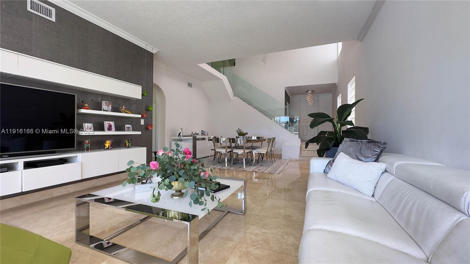 AVENTURA LAKES PHASE 1 - Residential