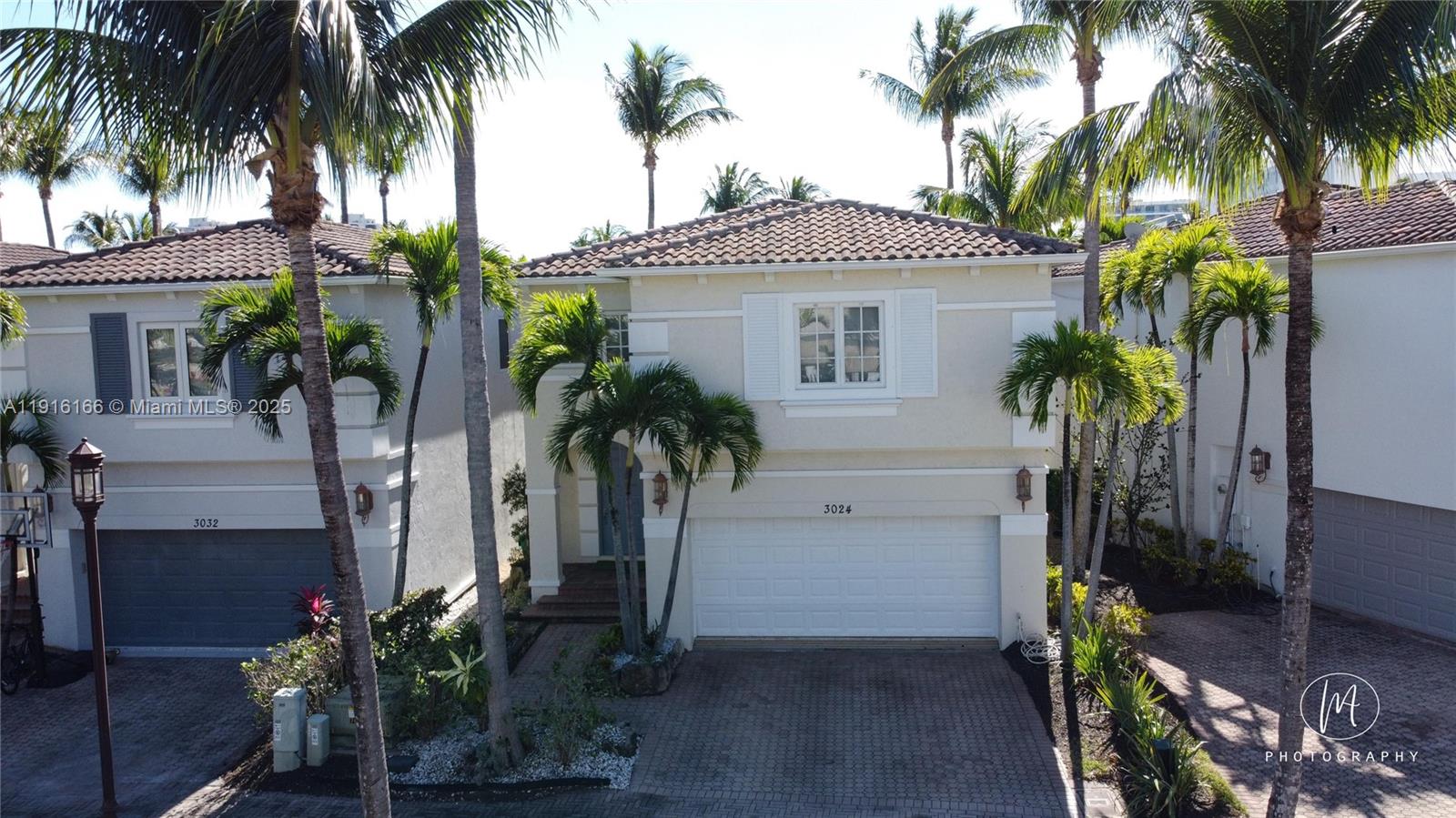 AVENTURA LAKES PHASE 1 - Residential