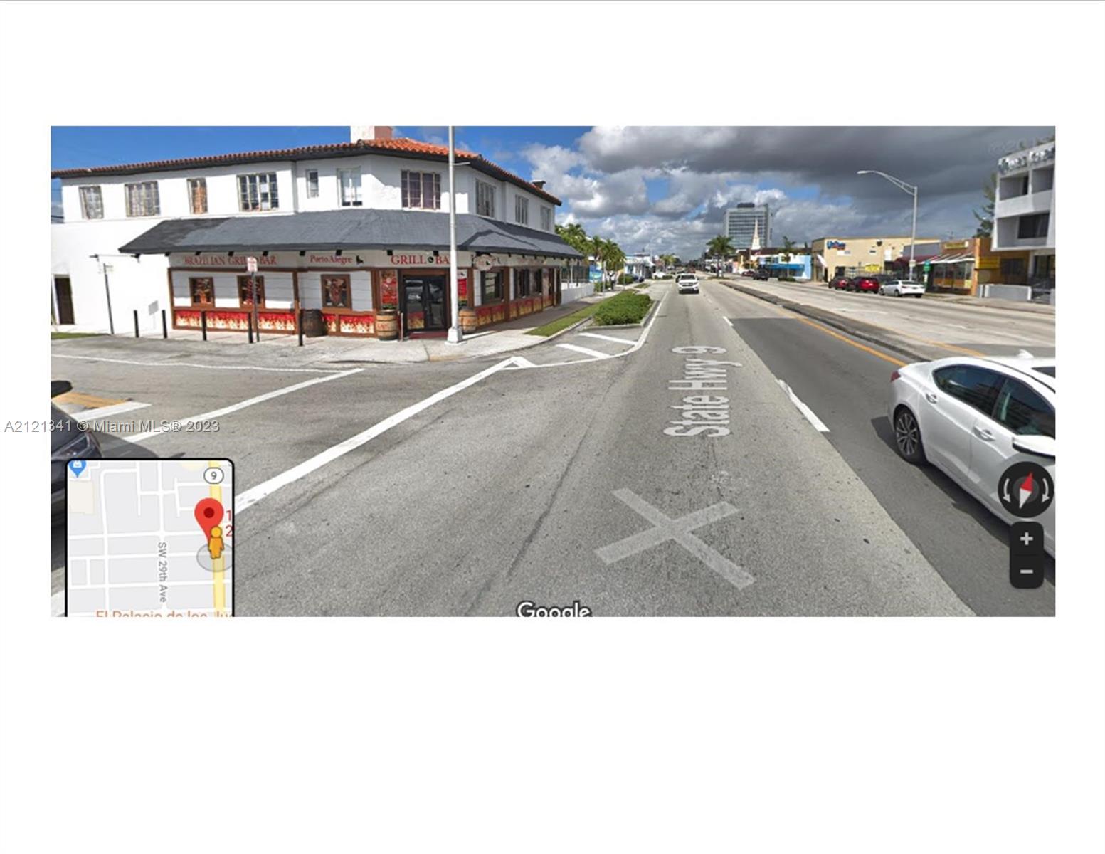 Main image without alt text