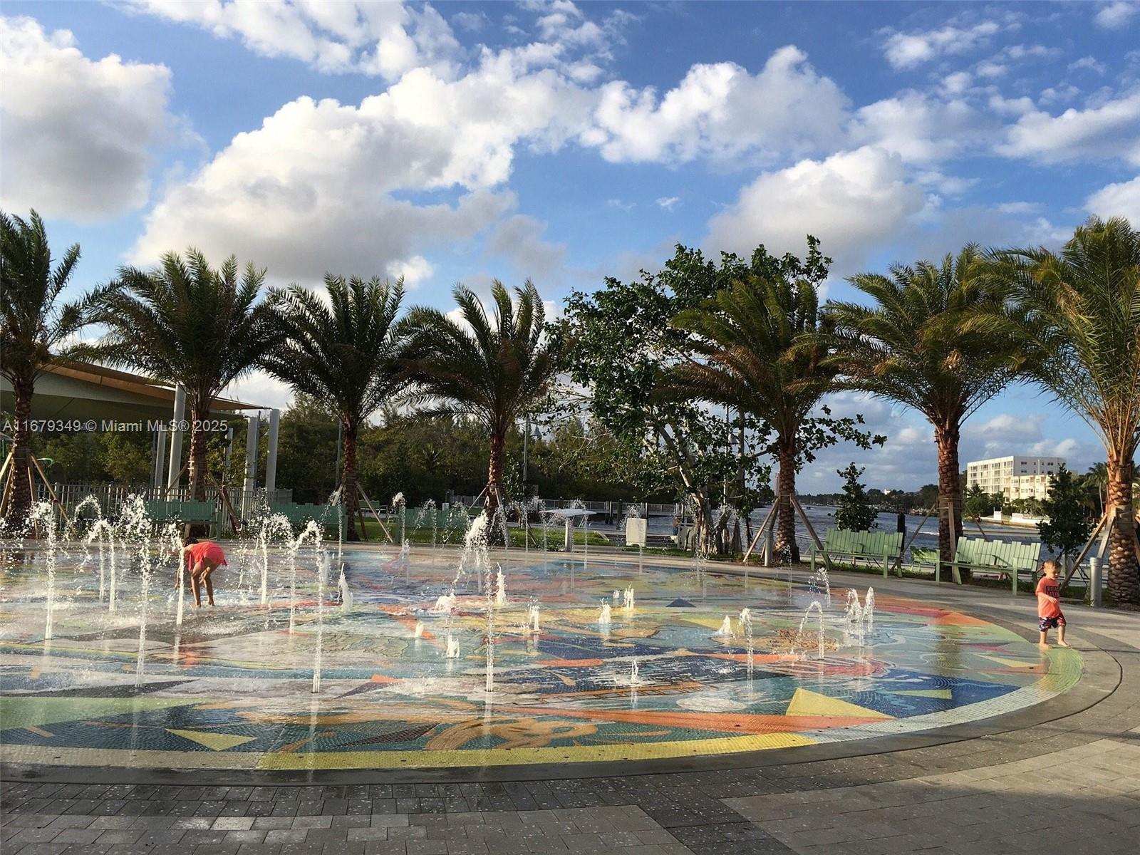 HILLSBORO LANDINGS CONDO - Residential